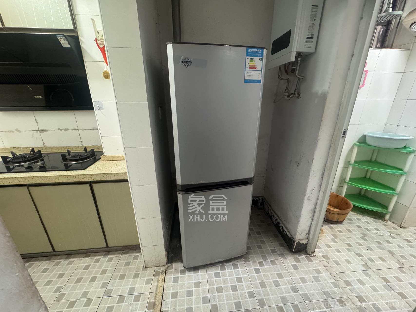 金碧文华  1室1厅1卫   1500.00元/月室内图