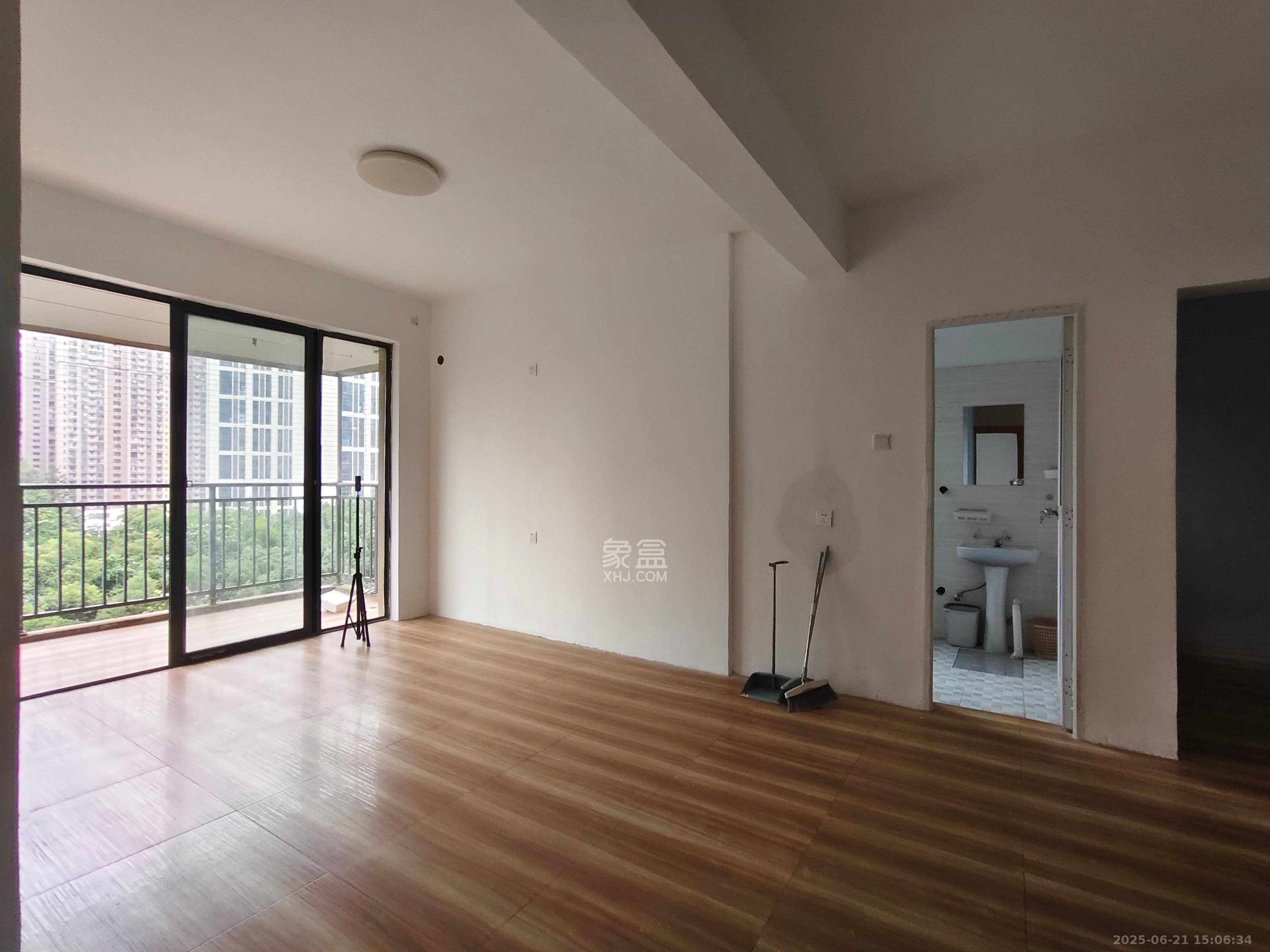 骑龙大街(骑龙苑) 2室1厅1卫 1600.0元/月 骑龙大街(骑龙苑) 2室1厅1卫 1600.0元/月室内图