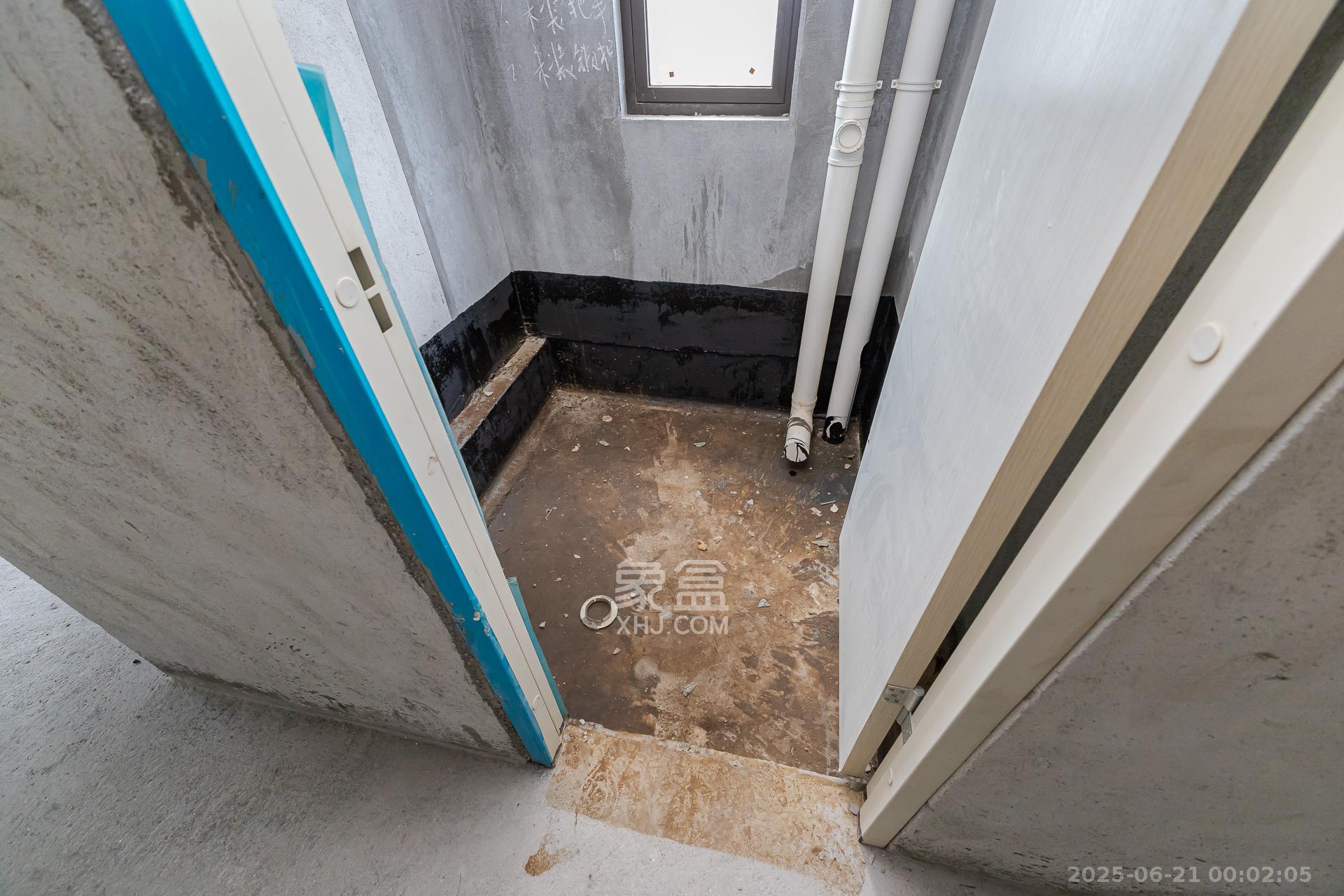 润和湘江天地D区 4室2厅2卫 139.0万 润和湘江天地D区 4室2厅2卫 139.0万卫生间