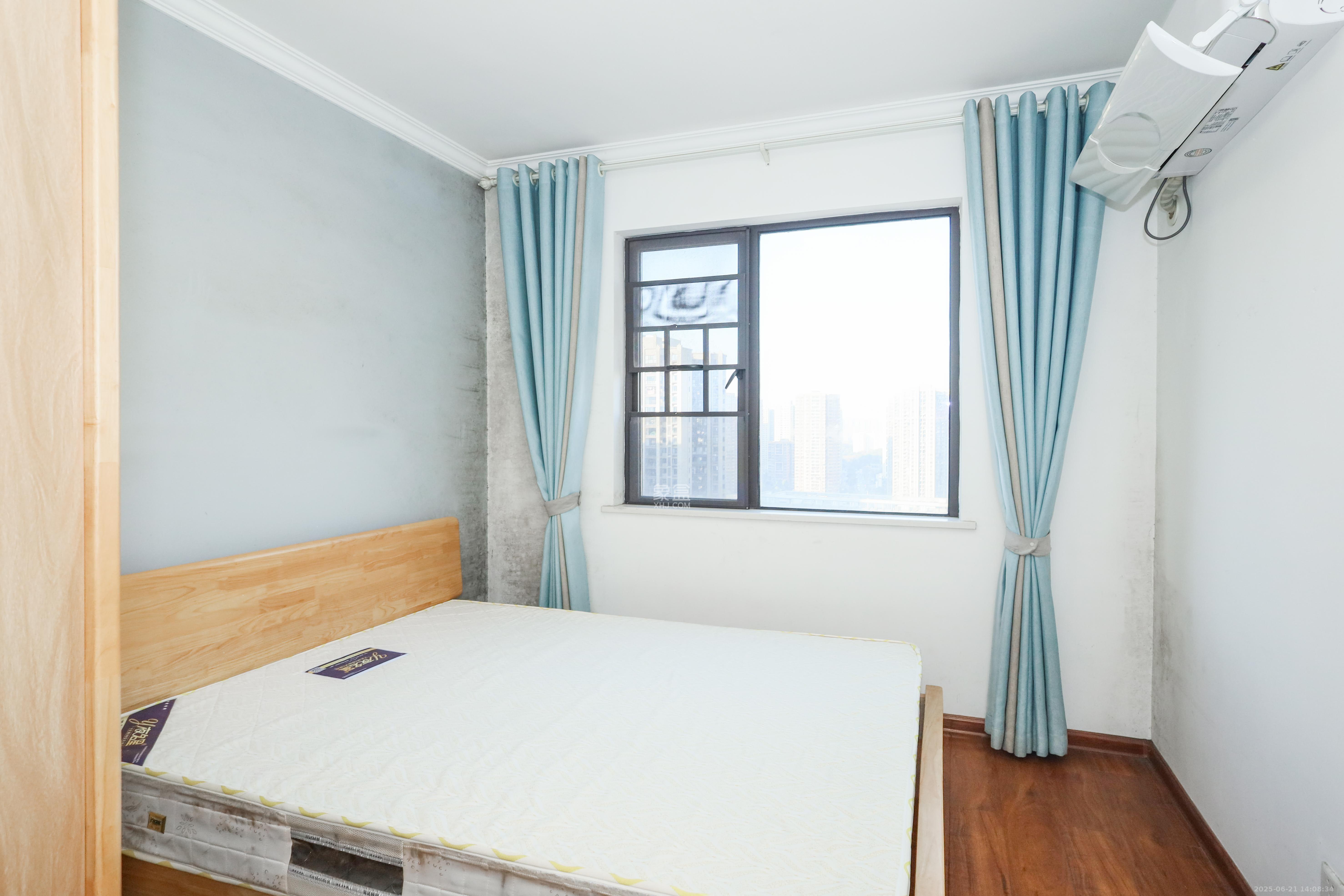 中国铁建梅溪青秀二期  4室2厅2卫    3200.0元/月室内图