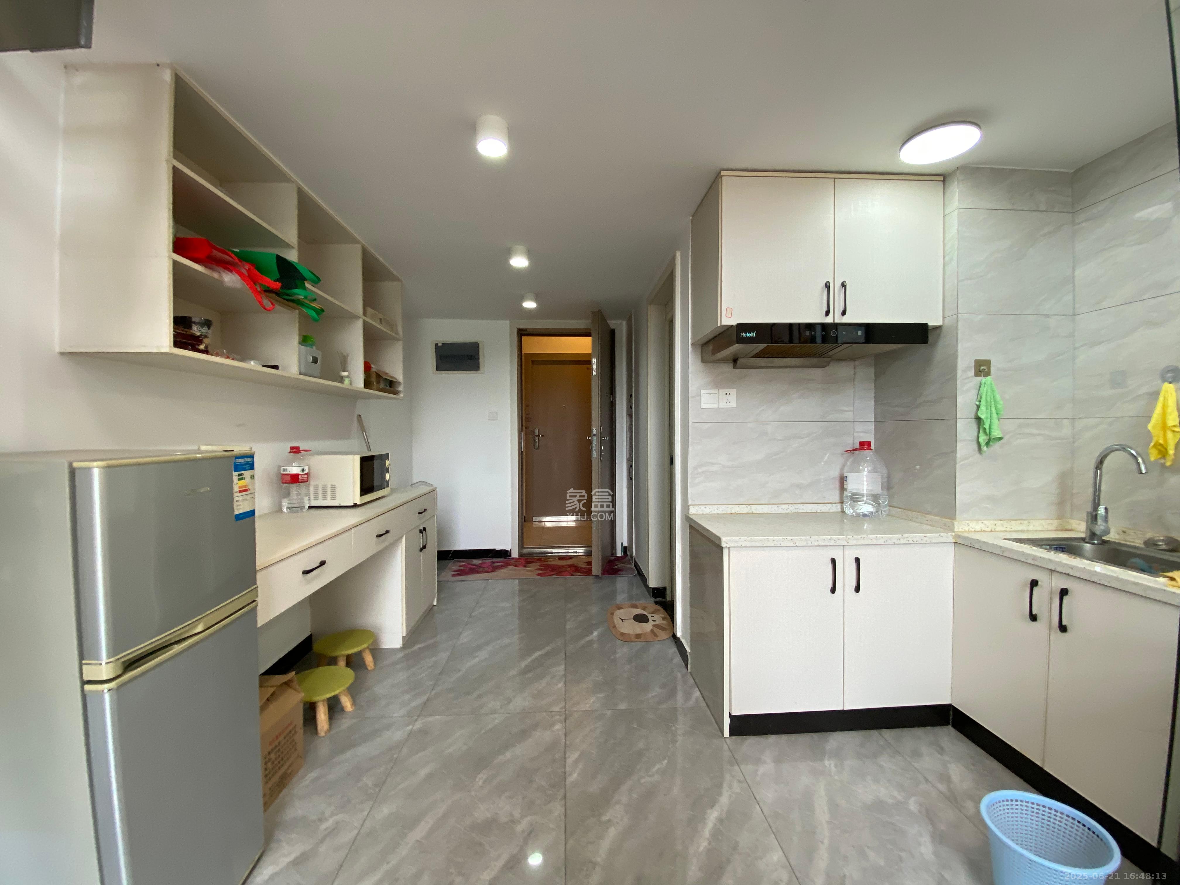 金地铂悦 1室1厅1卫 1600.0元/月 金地铂悦 1室1厅1卫 1600.0元/月室内图