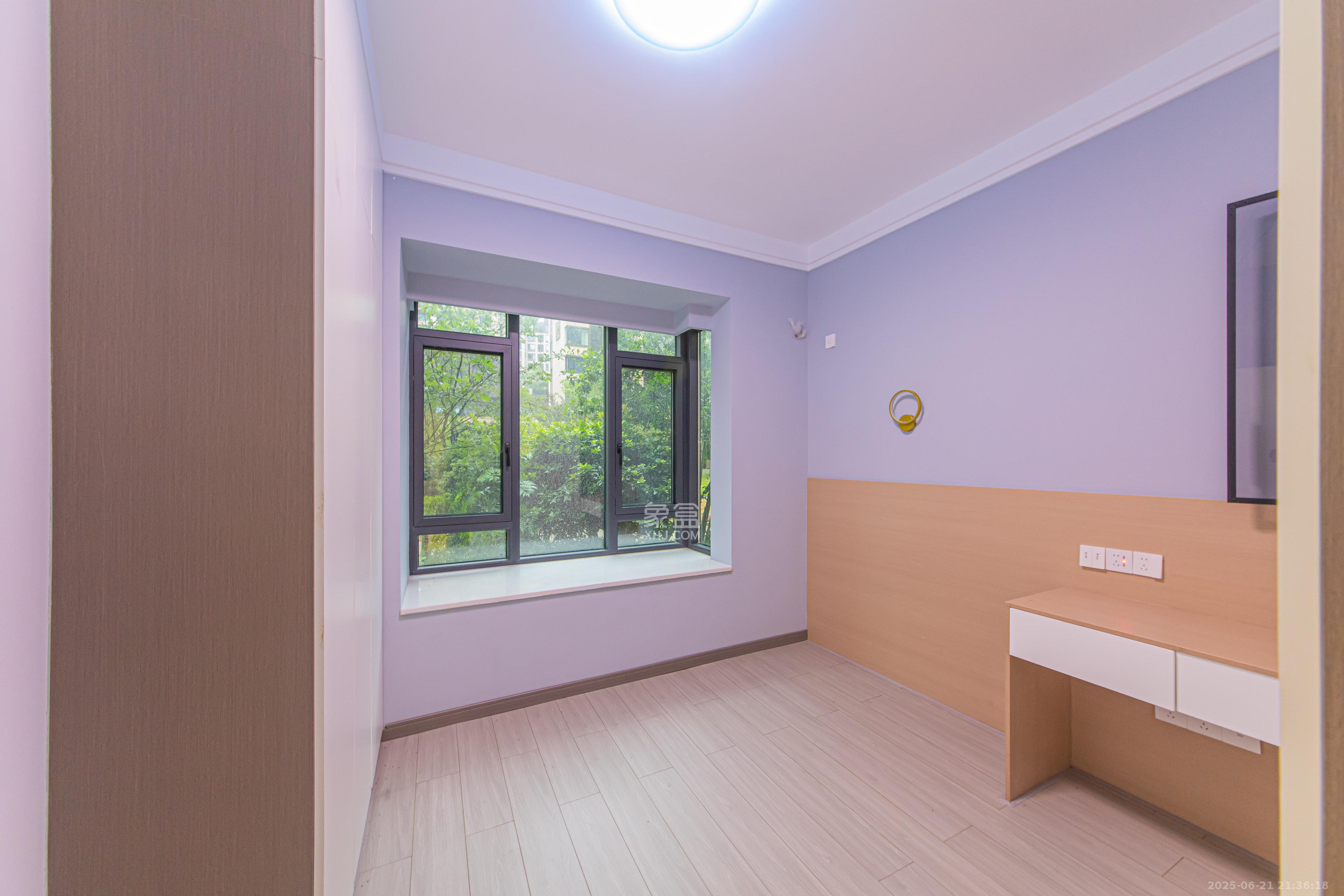 北辰中央公园E区 4室2厅2卫 155.0万 北辰中央公园E区 4室2厅2卫 155.0万卧室