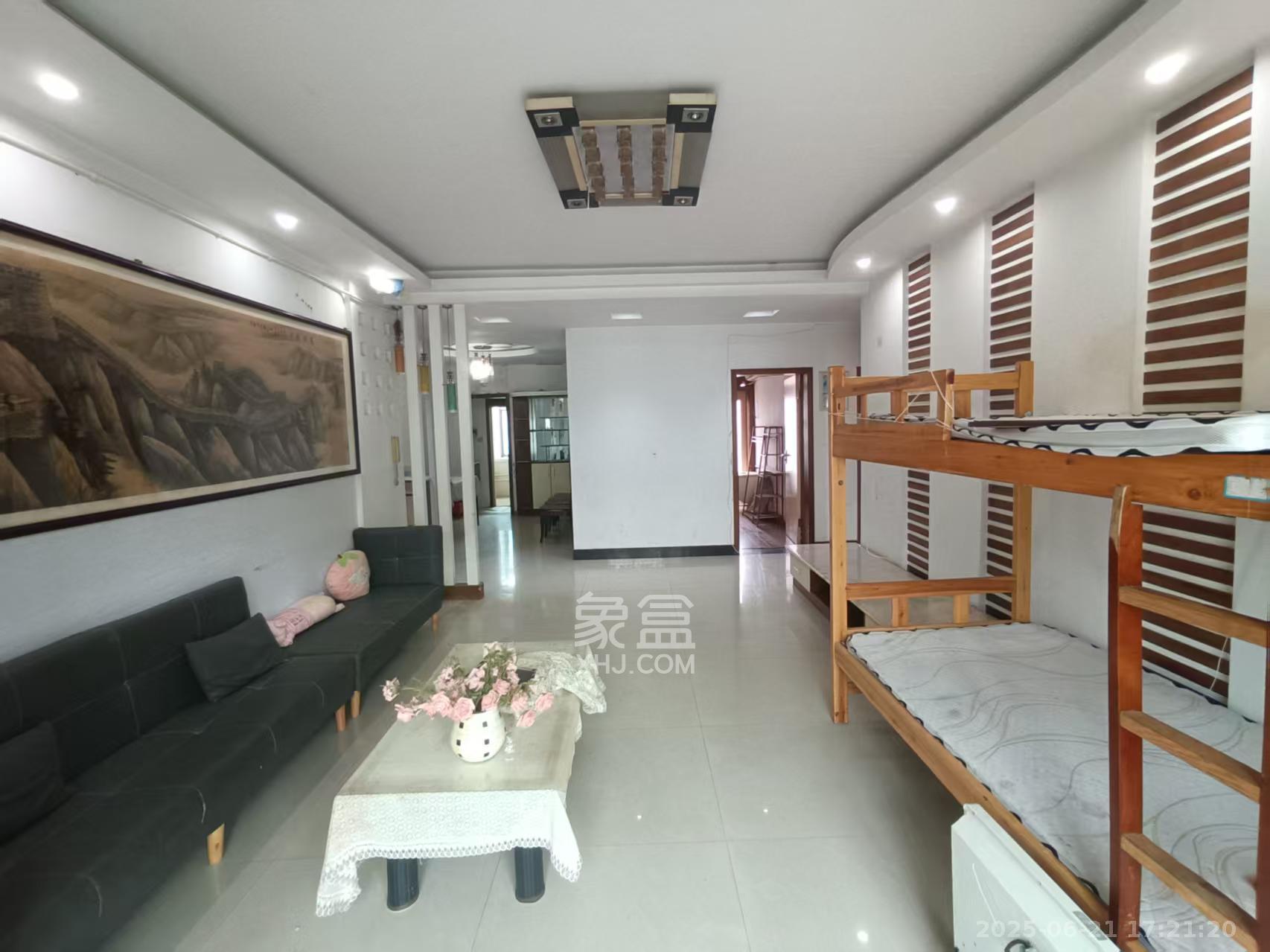 洞井一小区 3室2厅2卫 2000.0元/月 洞井一小区 3室2厅2卫 2000.0元/月室内图