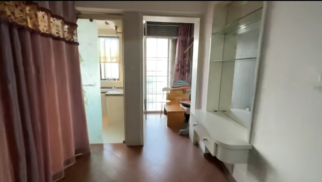 龙泰上品 1室1厅1卫 700.0元/月 龙泰上品 1室1厅1卫 700.0元/月室内图