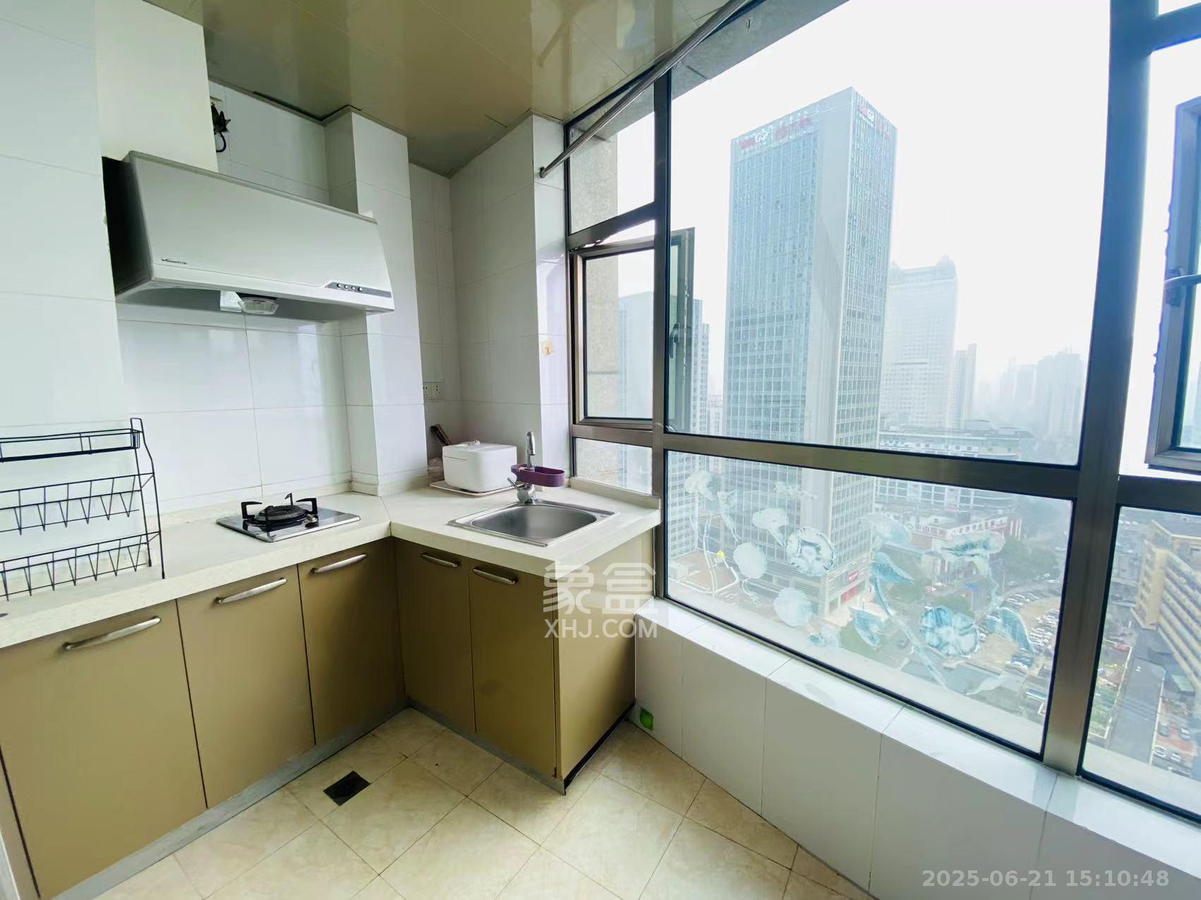 泉昇同福大厦 1室1厅1卫 1700.0元/月 泉昇同福大厦 1室1厅1卫 1700.0元/月室内图