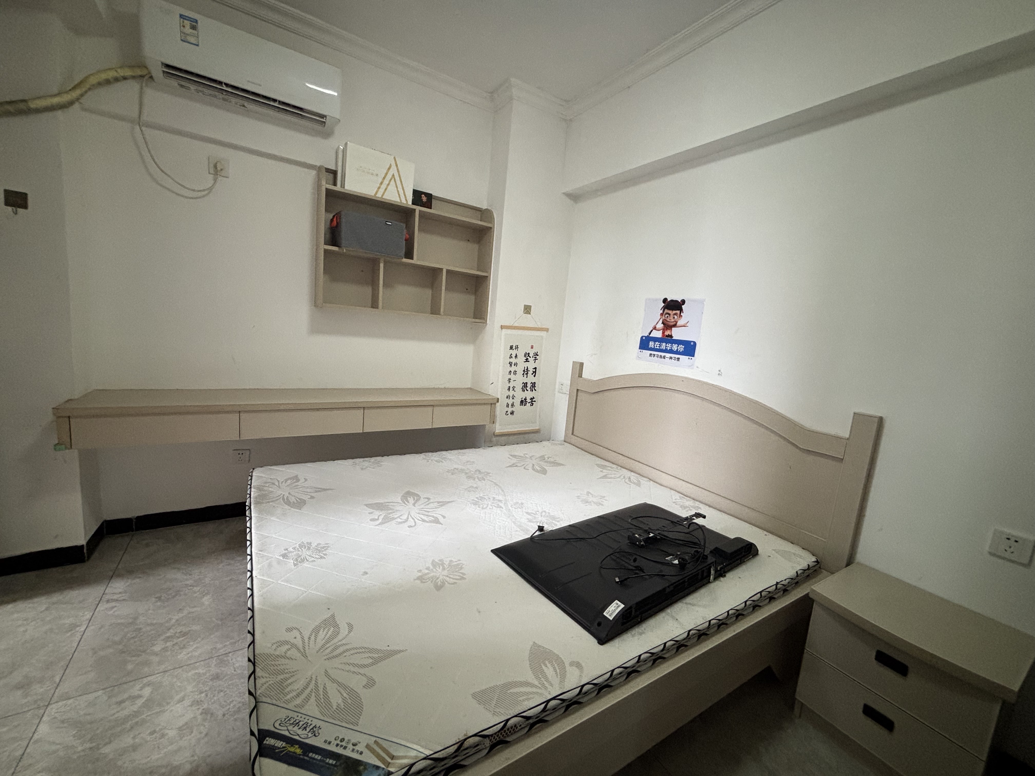 百弘学府城 2室1厅1卫 1200.0元/月 百弘学府城 2室1厅1卫 1200.0元/月室内图