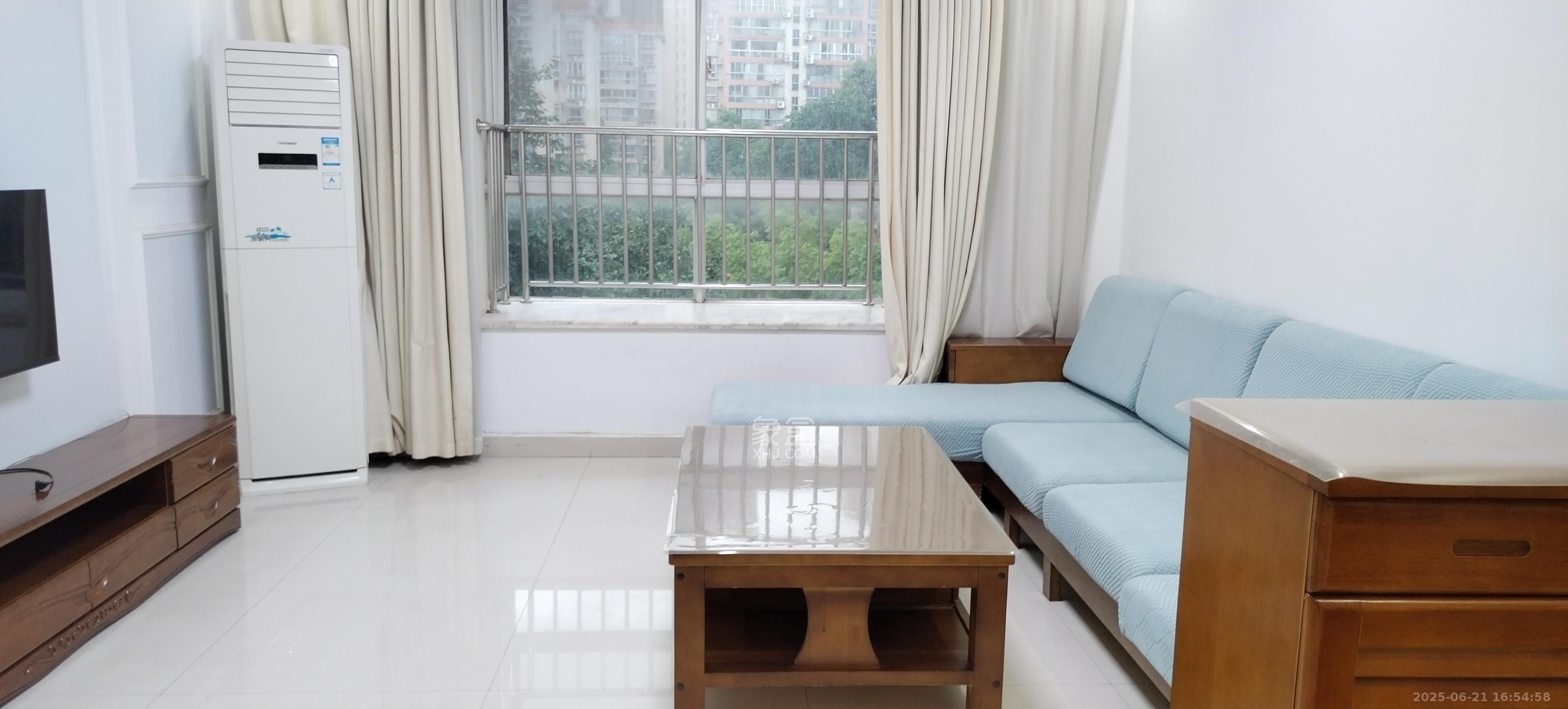 华银园 3室1厅1卫 2800.0元/月 华银园 3室1厅1卫 2800.0元/月室内图