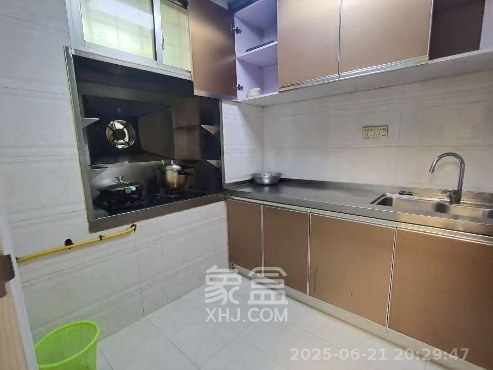 省政府五所  2室1厅1卫   2800.00元/月室内图