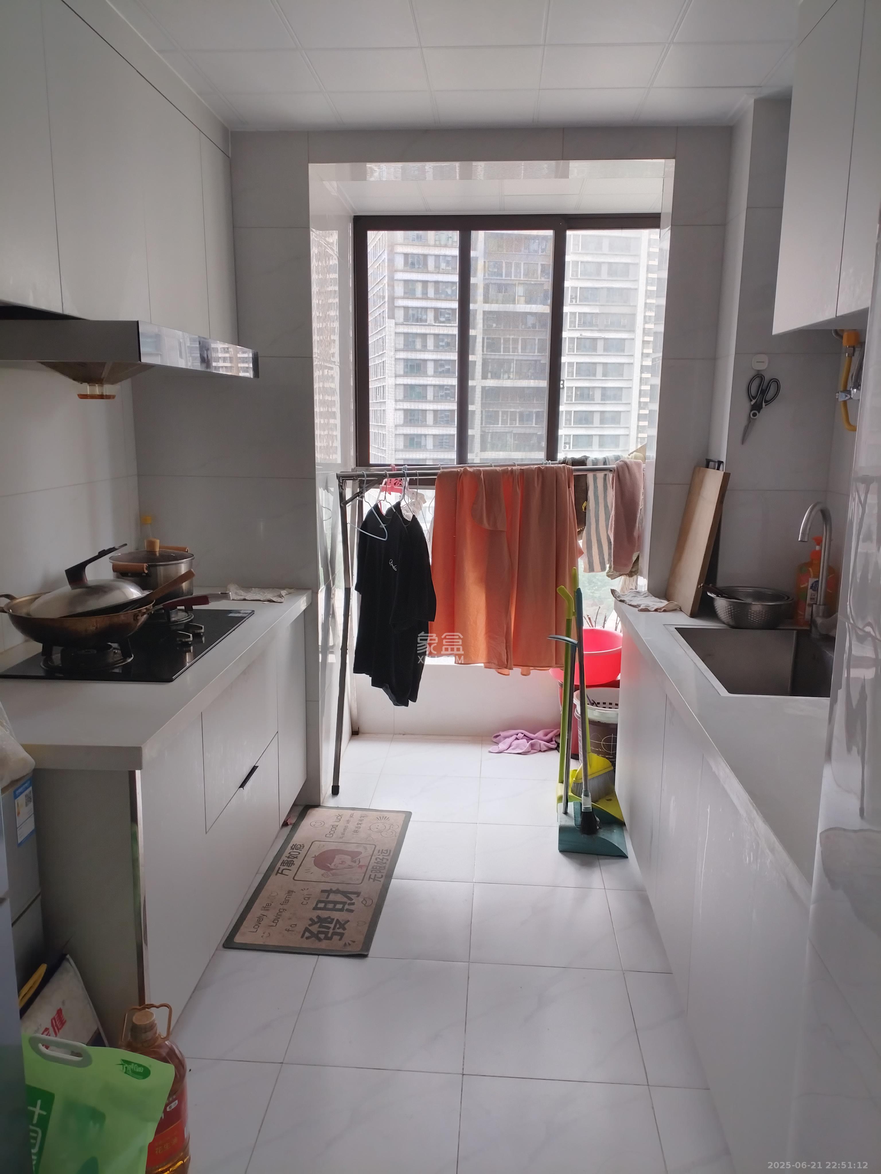 北辰三角洲B1E1区  3室1厅1卫    3300.0元/月室内图