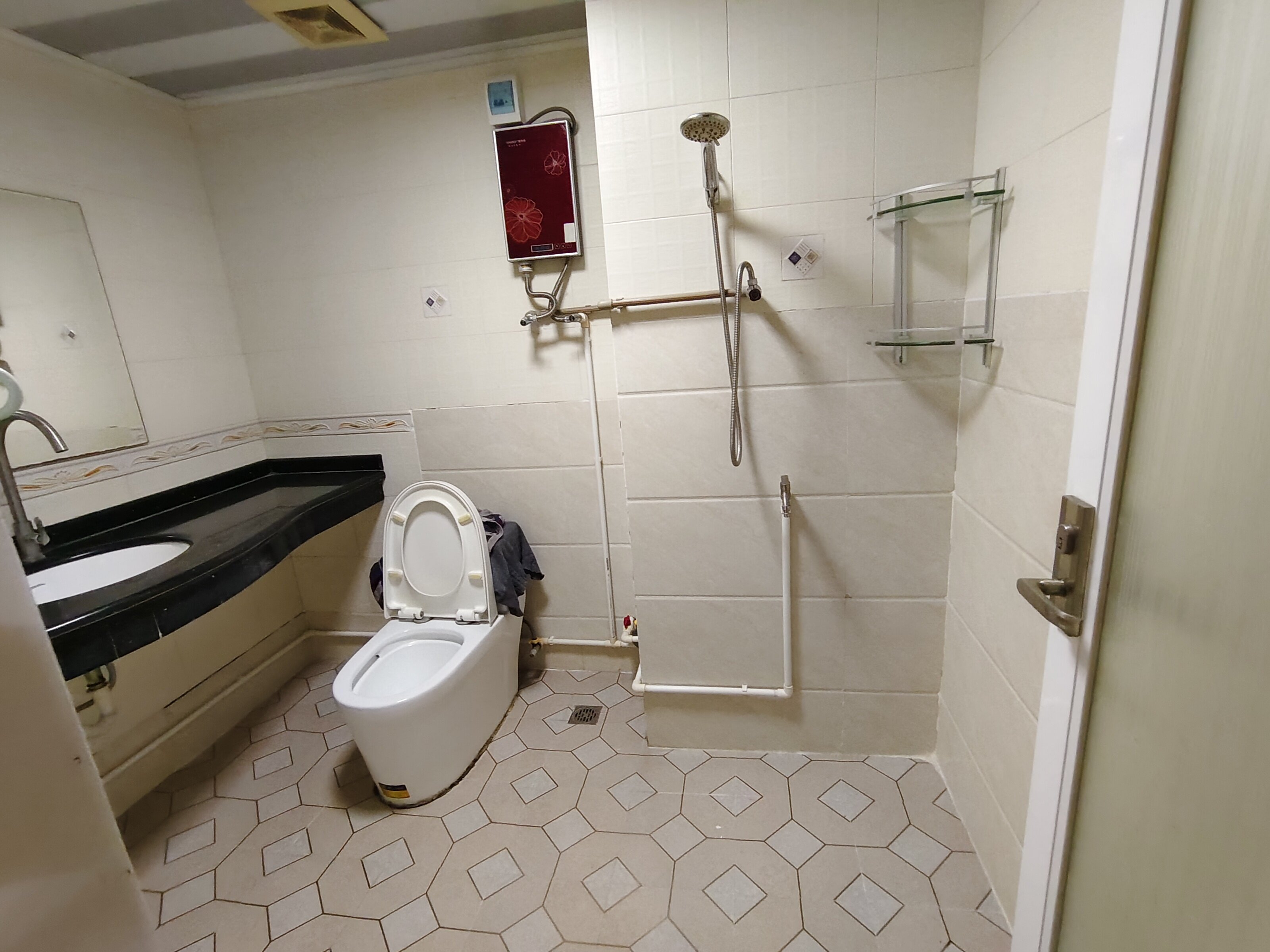琼建大厦  3室2厅2卫   2200.00元/月室内图