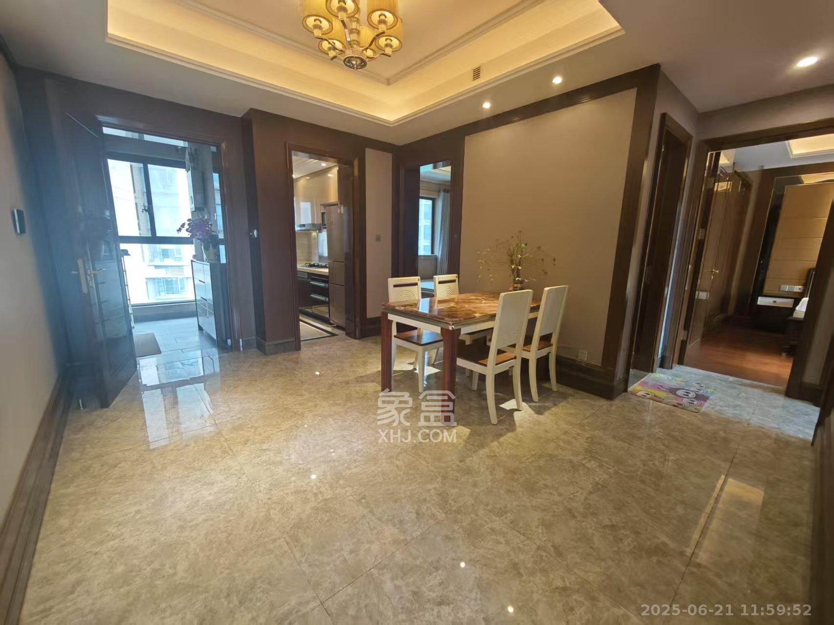 恒大御景天下城一期  3室2厅1卫    2900.0元/月 恒大御景天下城一期  3室2厅1卫    2900.0元/月室内图