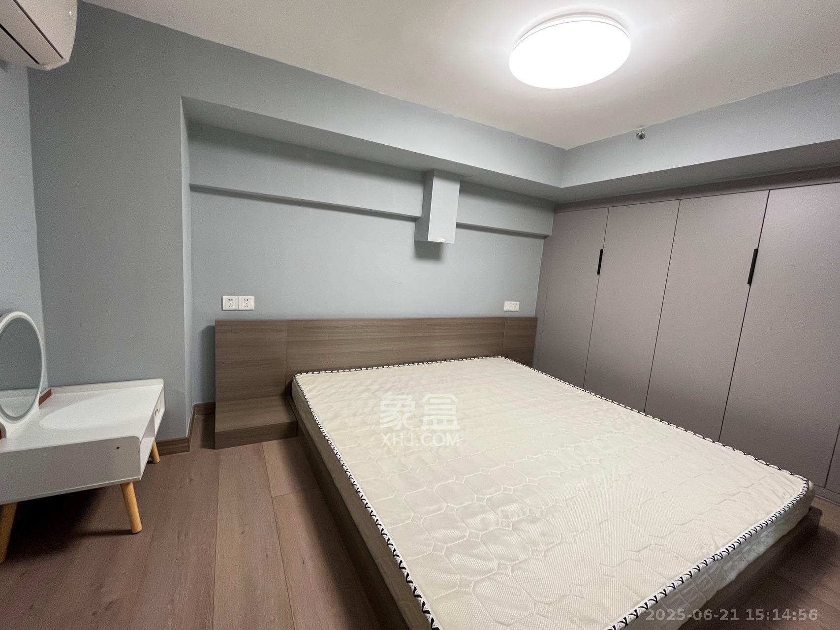 荣盛花语书苑  2室1厅1卫   2200.00元/月室内图