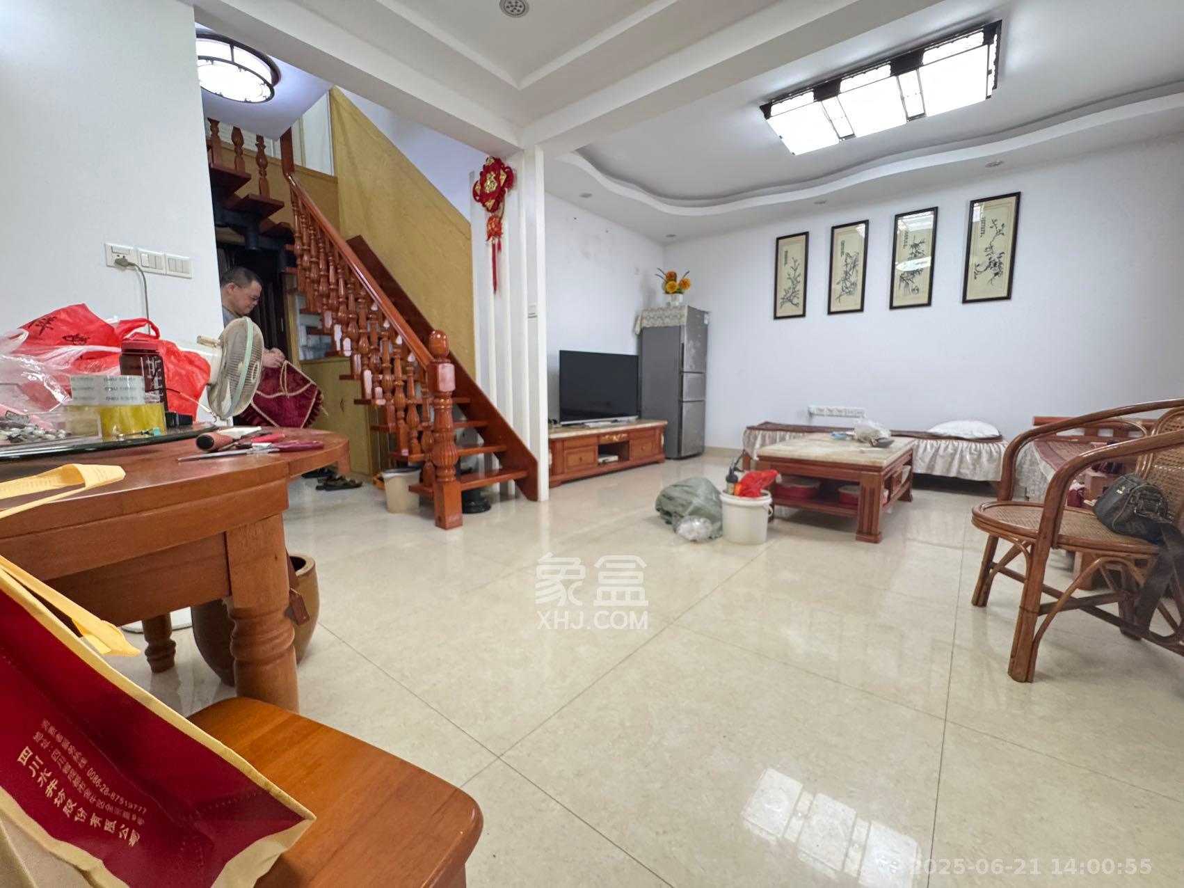 怡海星城 3室1厅2卫 1900.0元/月 怡海星城 3室1厅2卫 1900.0元/月室内图