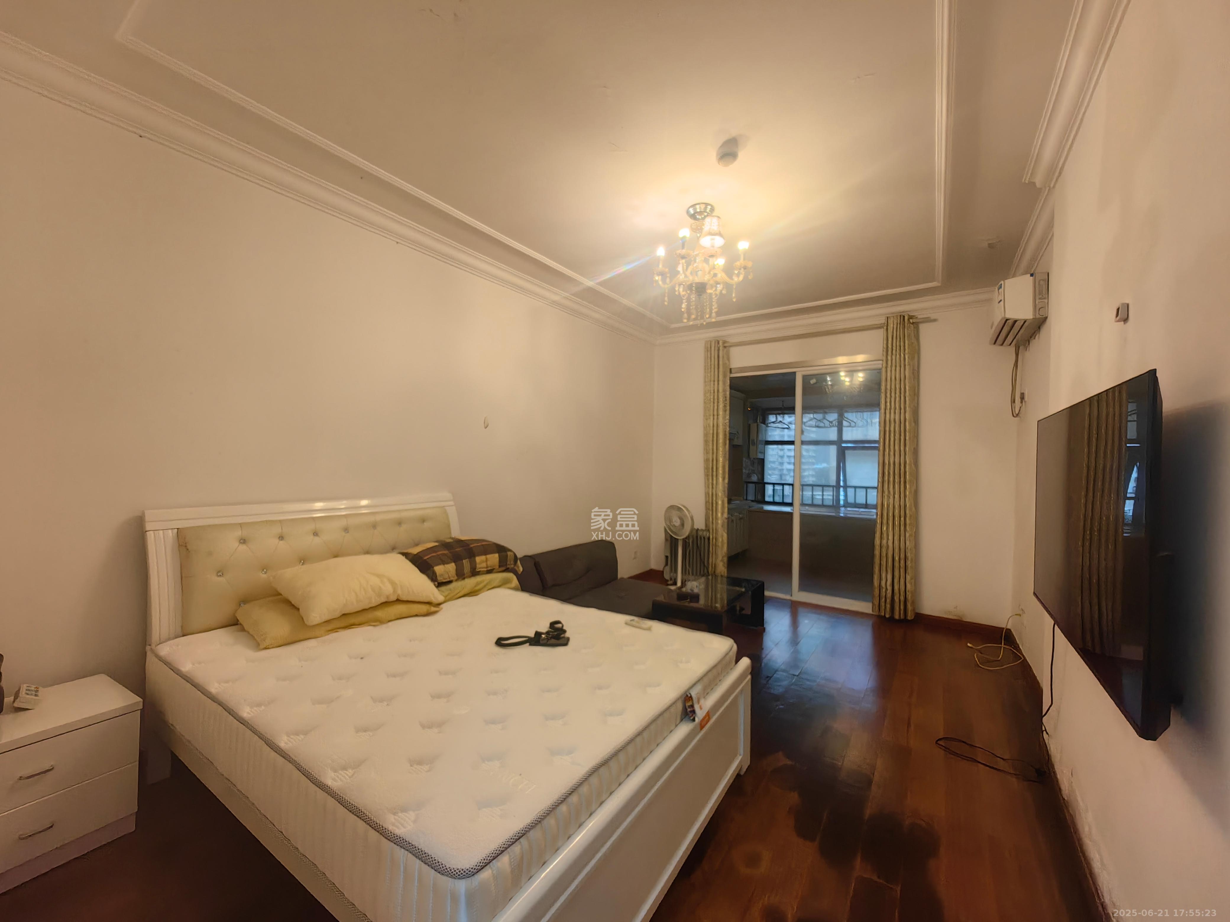 蓝湾国际广场 1室1厅1卫 1500.0元/月 蓝湾国际广场 1室1厅1卫 1500.0元/月室内图