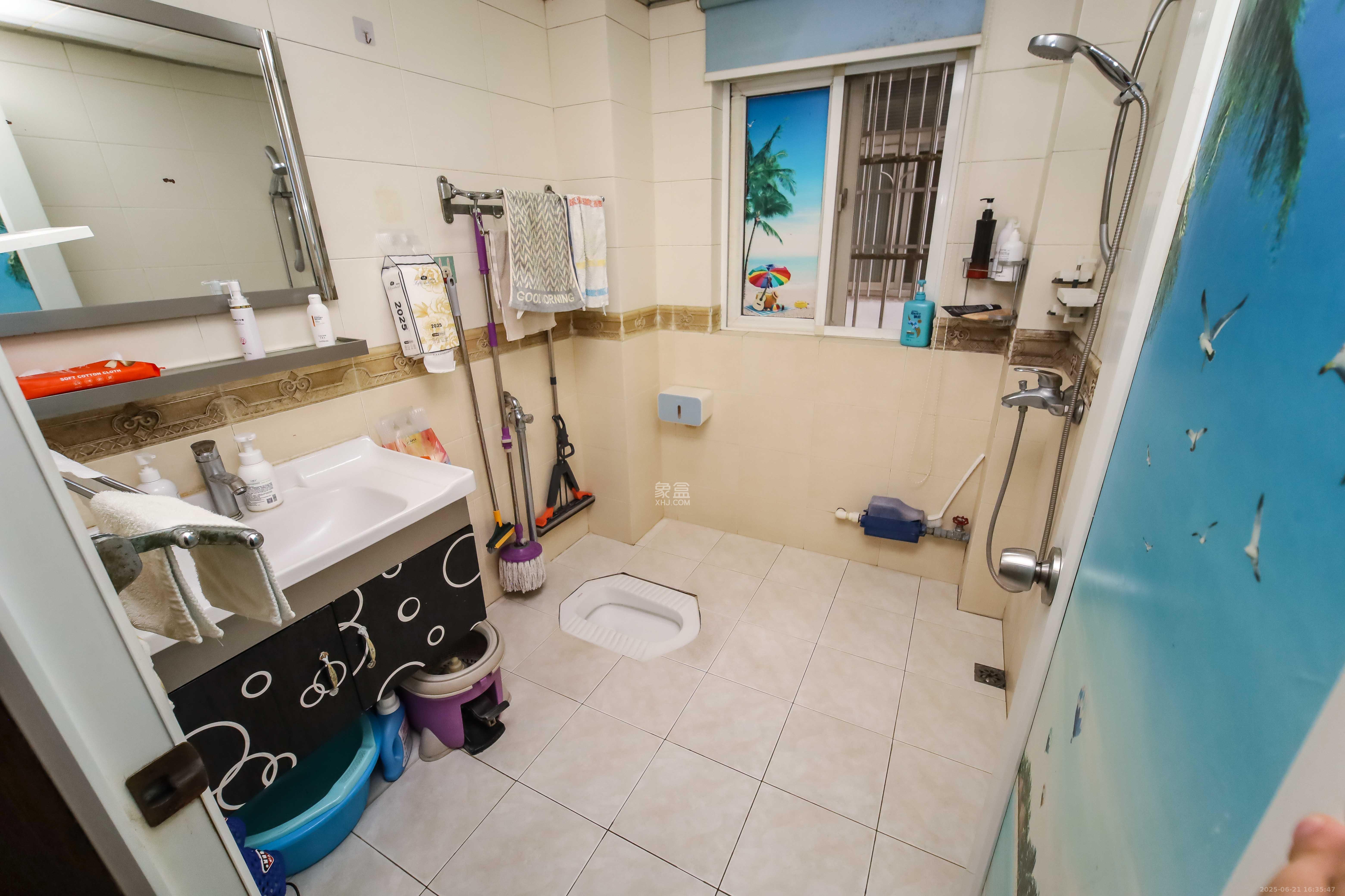 嘉盛逸林园(新合村综合楼) 3室2厅2卫 102.0万 嘉盛逸林园(新合村综合楼) 3室2厅2卫 102.0万卫生间