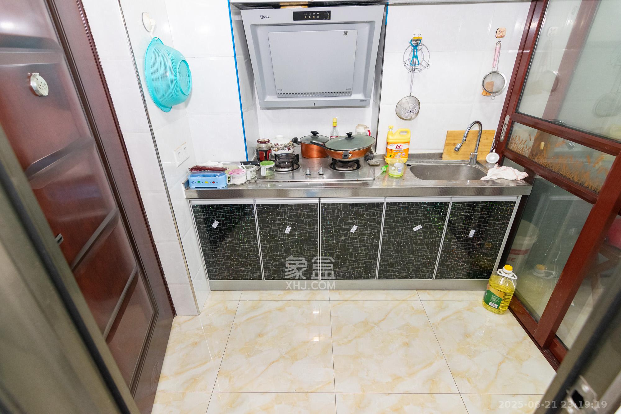 西湖星城公馆  1室1厅1卫    22.8万 西湖星城公馆  1室1厅1卫    22.8万厨房