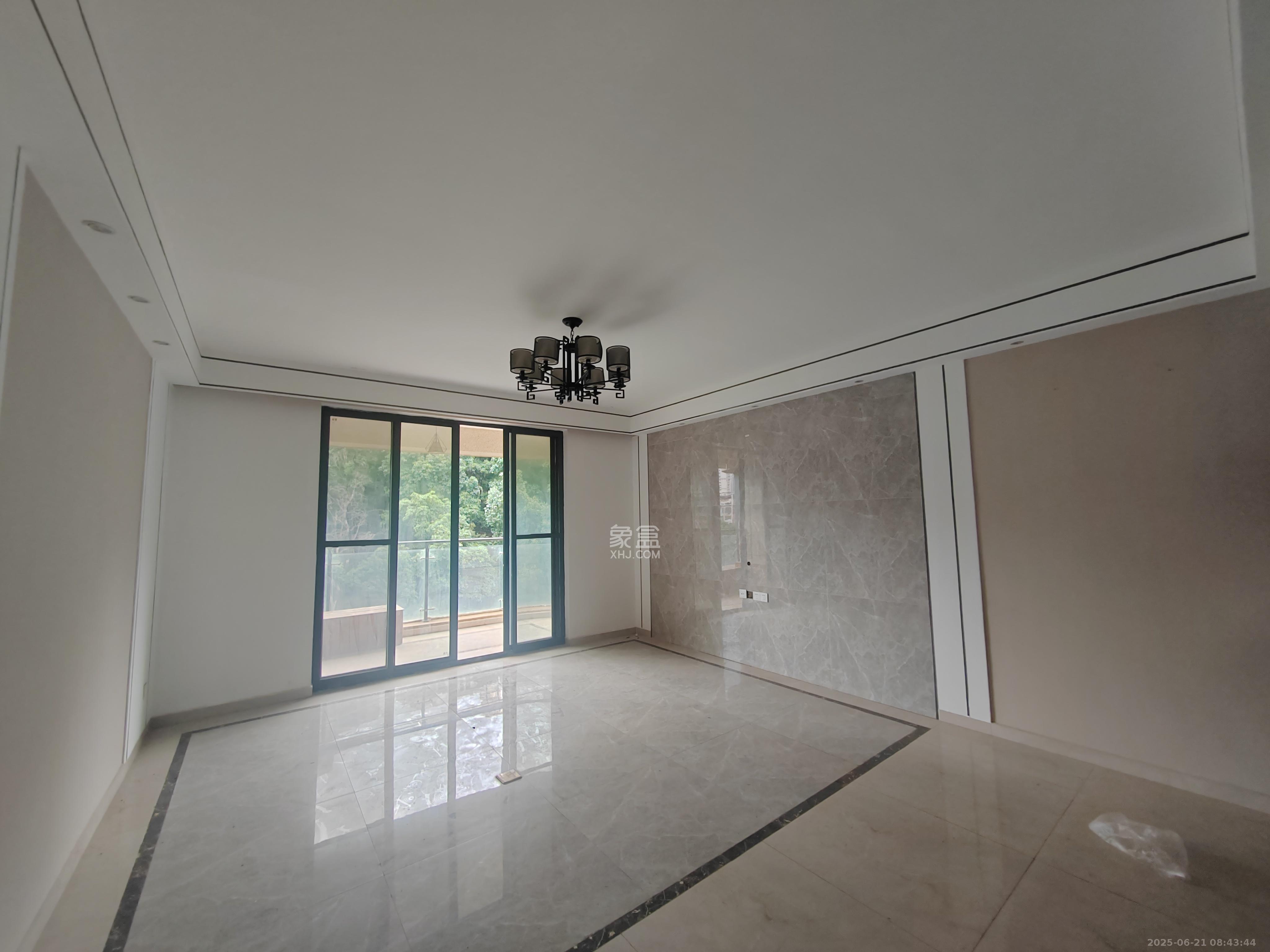 保利城(中航城国际社区、郡原美村) 4室2厅1卫 3800.0元/月 保利城(中航城国际社区、郡原美村) 4室2厅1卫 3800.0元/月室内图