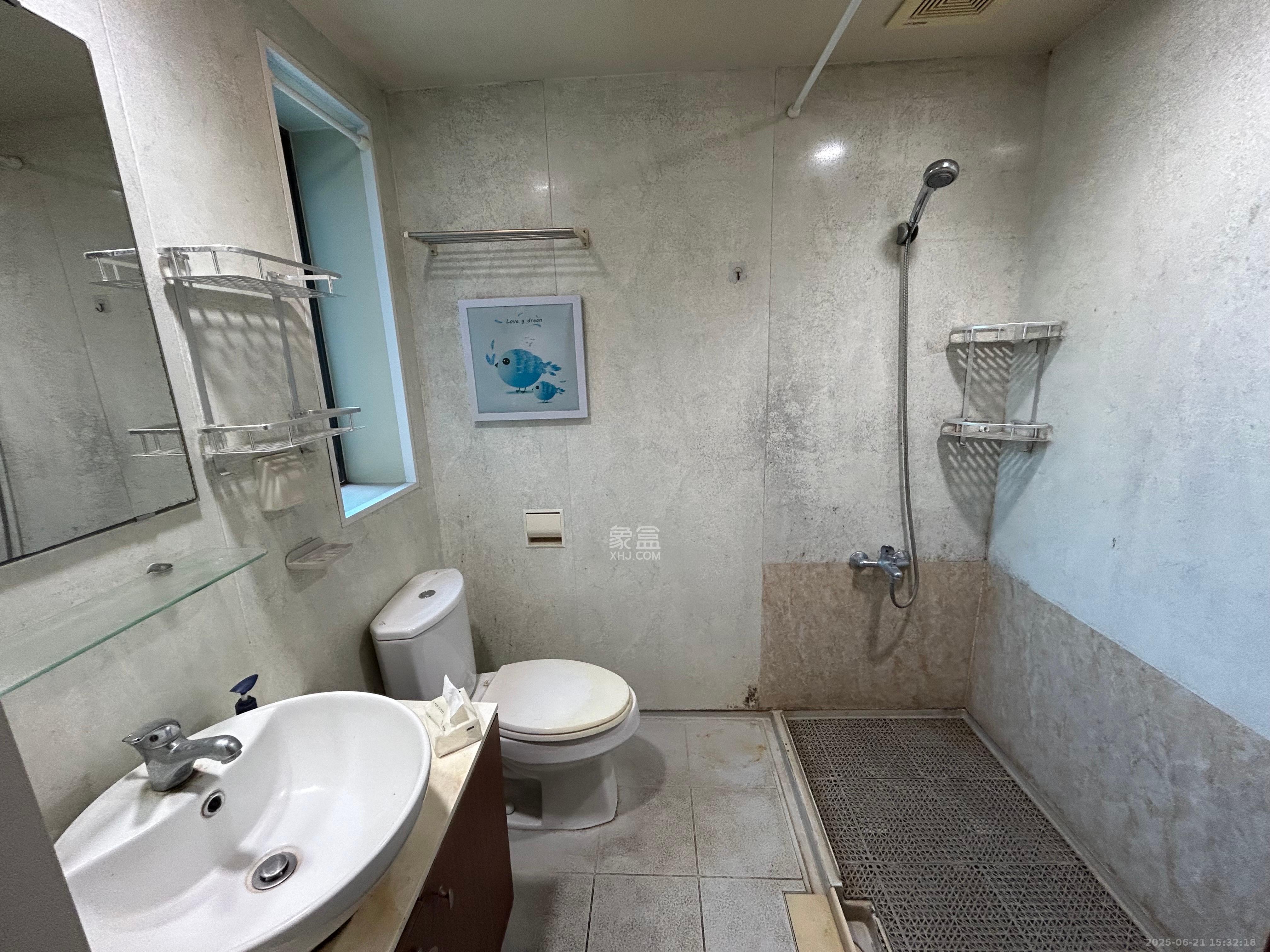 远大麓园 3室2厅2卫 2350.0元/月 远大麓园 3室2厅2卫 2350.0元/月室内图