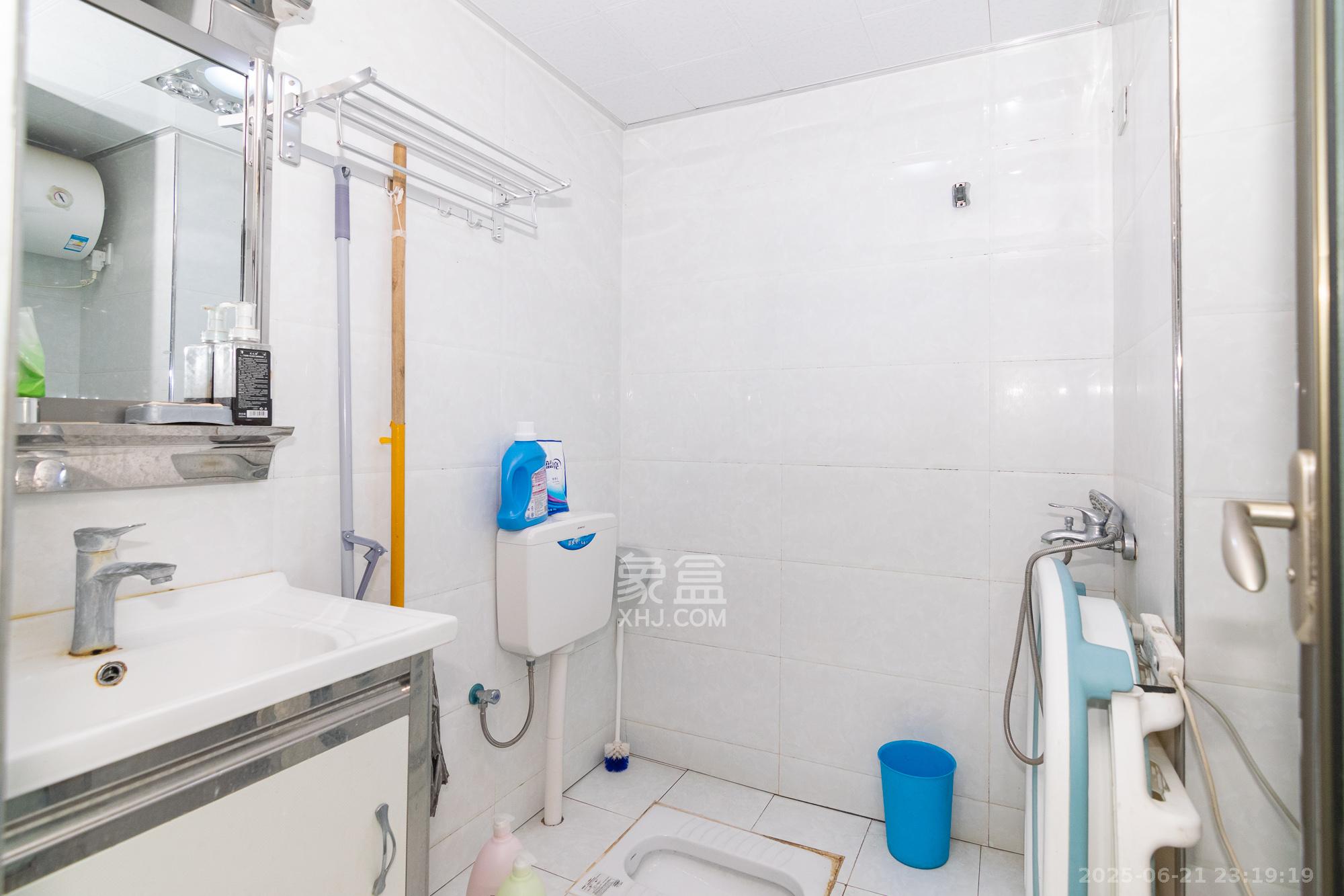 西湖星城公馆  1室1厅1卫    22.8万 西湖星城公馆  1室1厅1卫    22.8万卫生间