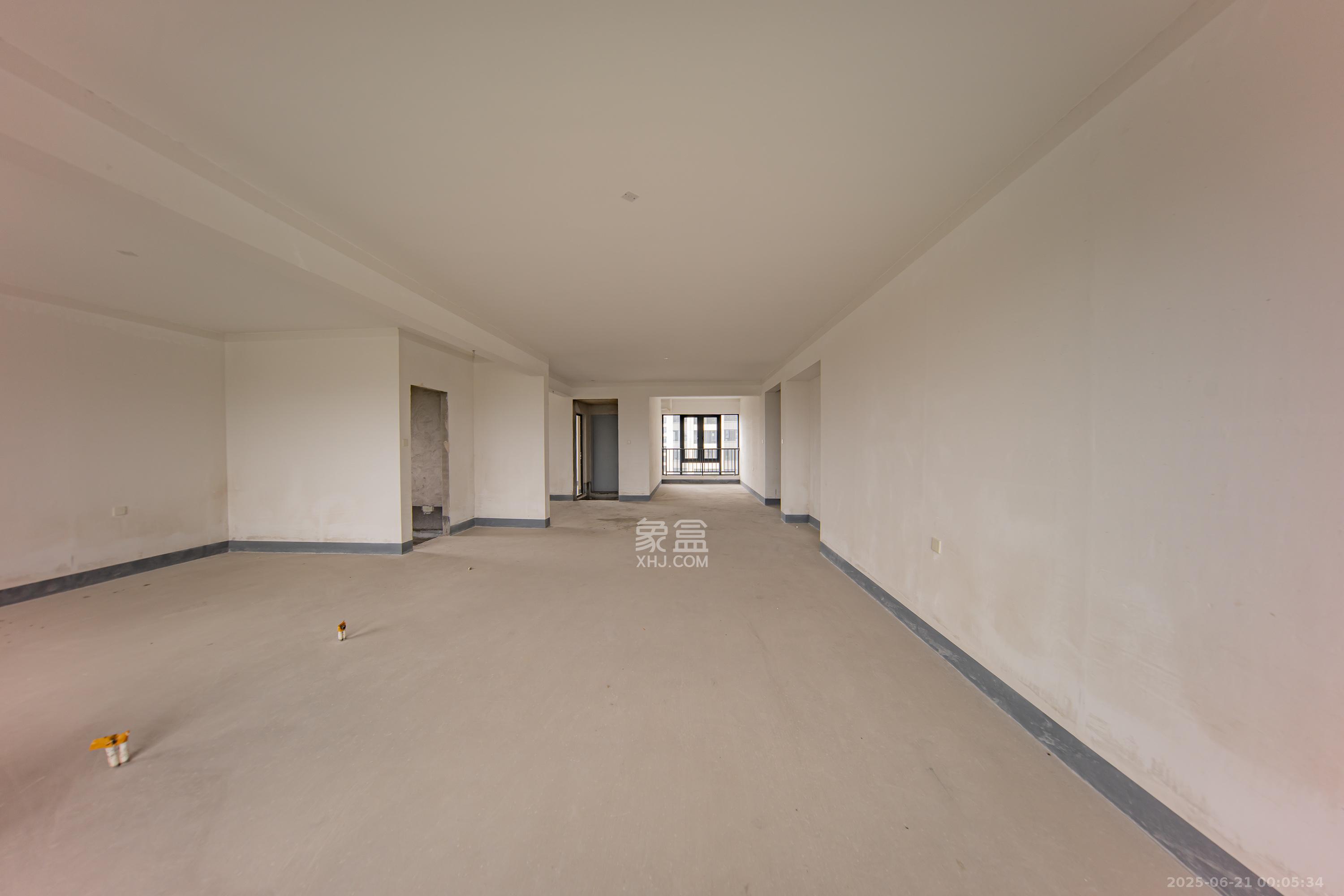 建投象山国际  4室2厅2卫   140.00万
