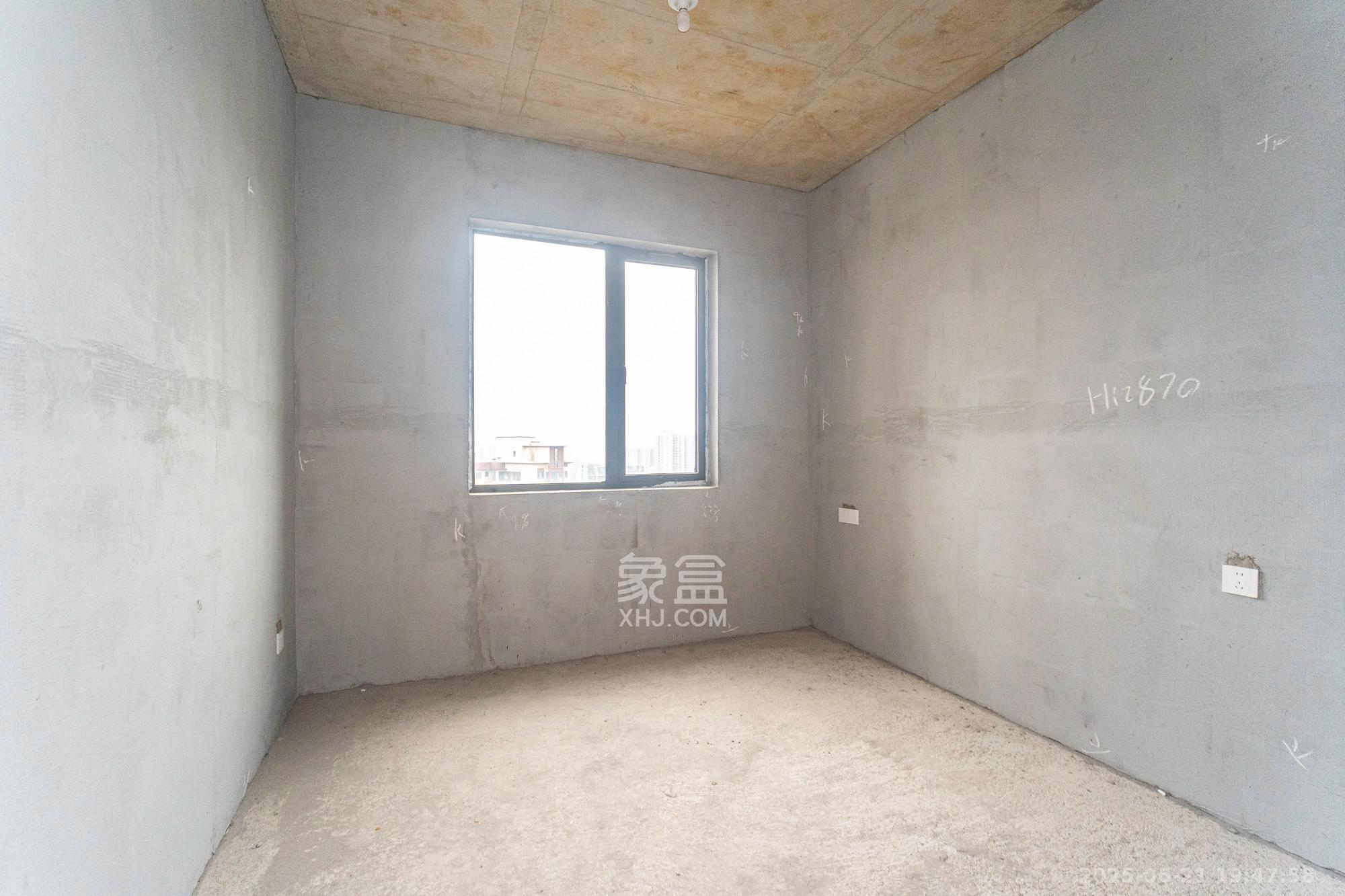 和顺府  4室2厅2卫    101.8万 和顺府  4室2厅2卫    101.8万卧室