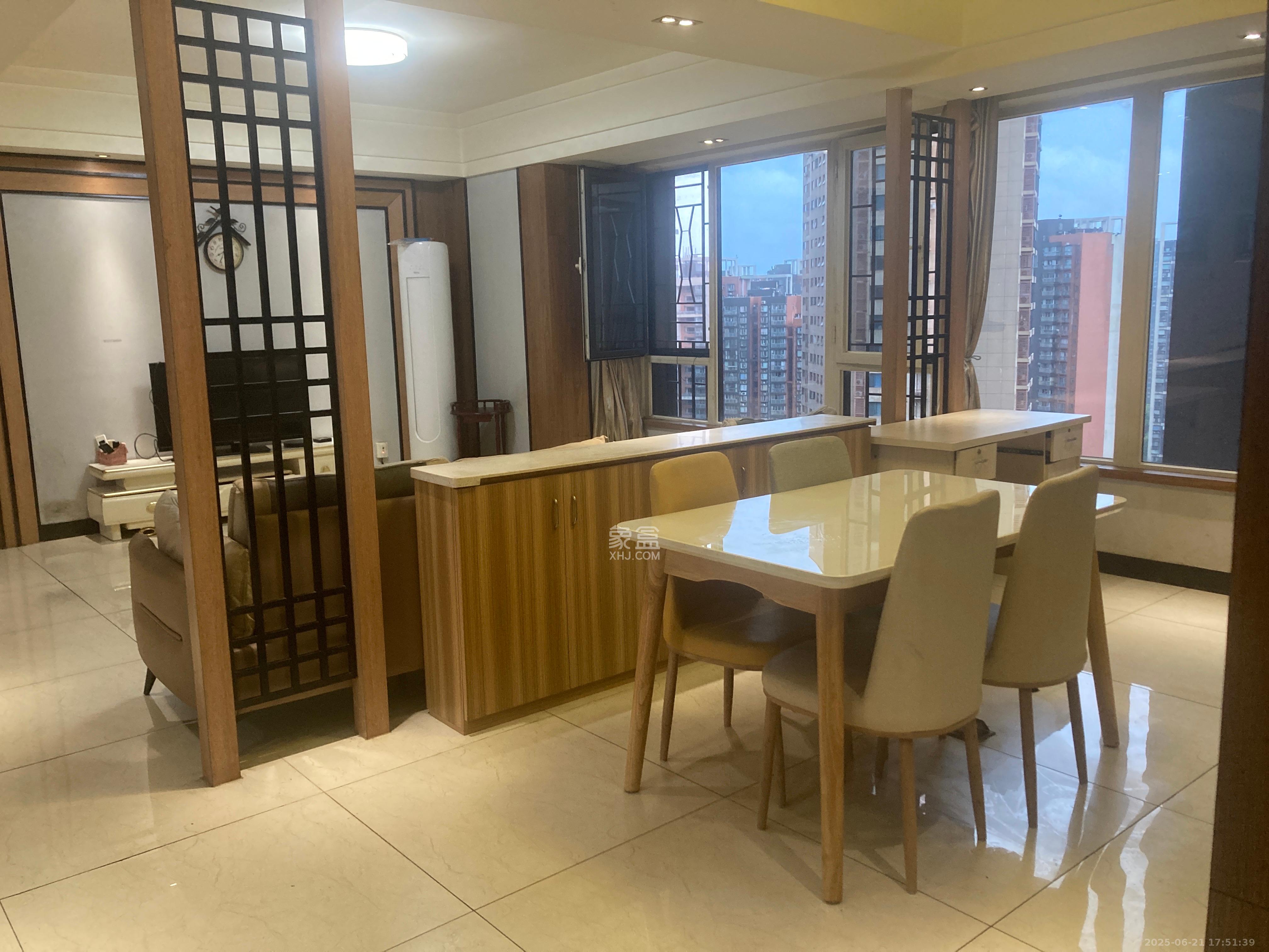 北辰三角洲E3区  4室2厅2卫   4100.00元/月