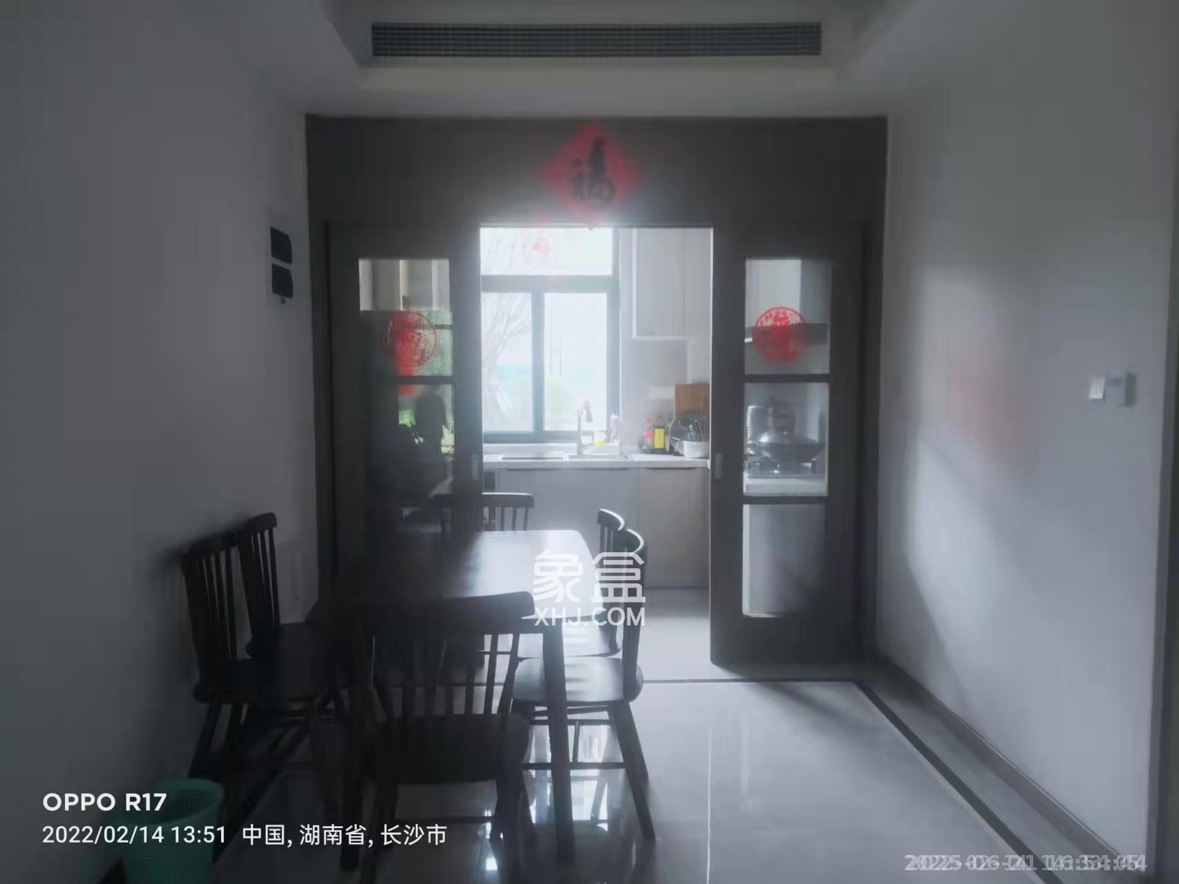 龙湖铂金中心(龙湖春江郦城)  3室2厅2卫    4300.0元/月 龙湖铂金中心(龙湖春江郦城)  3室2厅2卫    4300.0元/月室内图