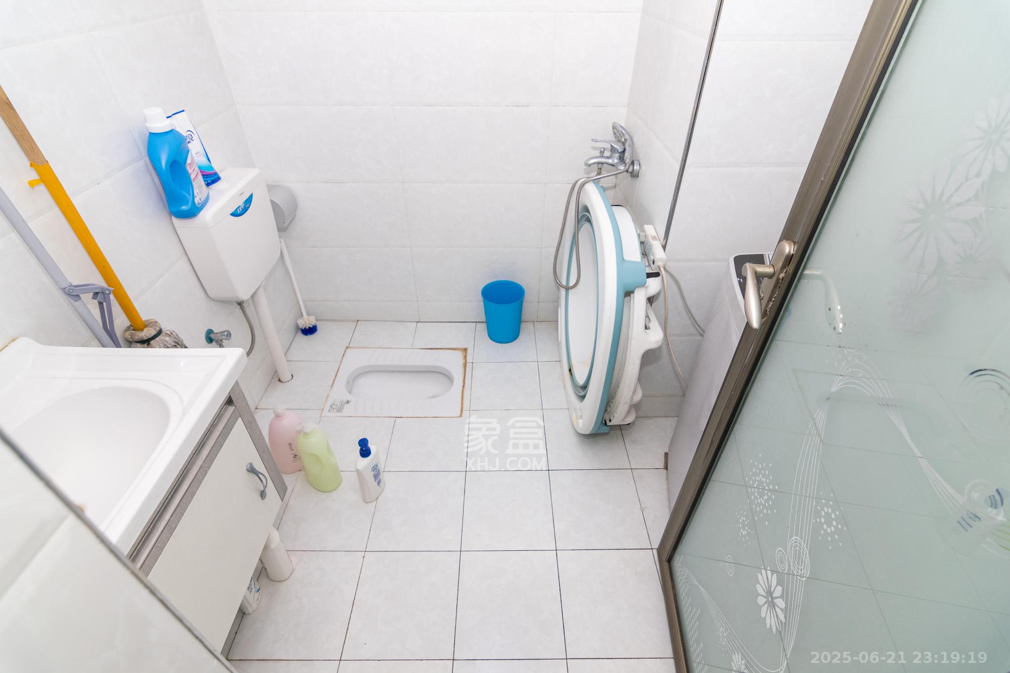 西湖星城公馆  1室1厅1卫    22.8万 西湖星城公馆  1室1厅1卫    22.8万卫生间