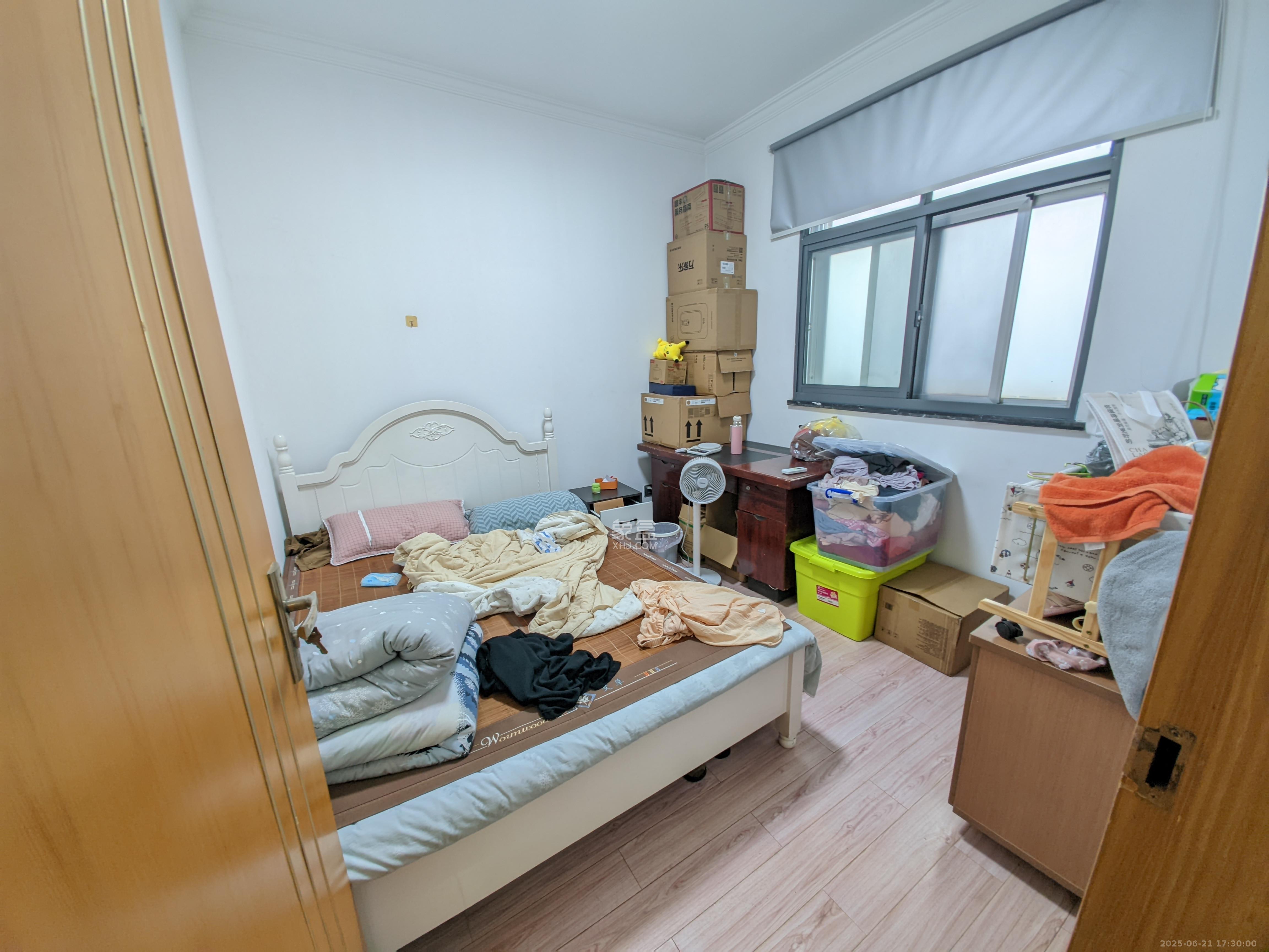 上河国际F座  2室1厅1卫   2300.00元/月室内图