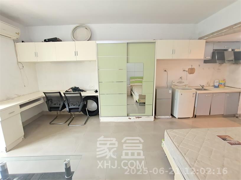 阳光100二期 1室1厅1卫 1150.0元/月 阳光100二期 1室1厅1卫 1150.0元/月室内图