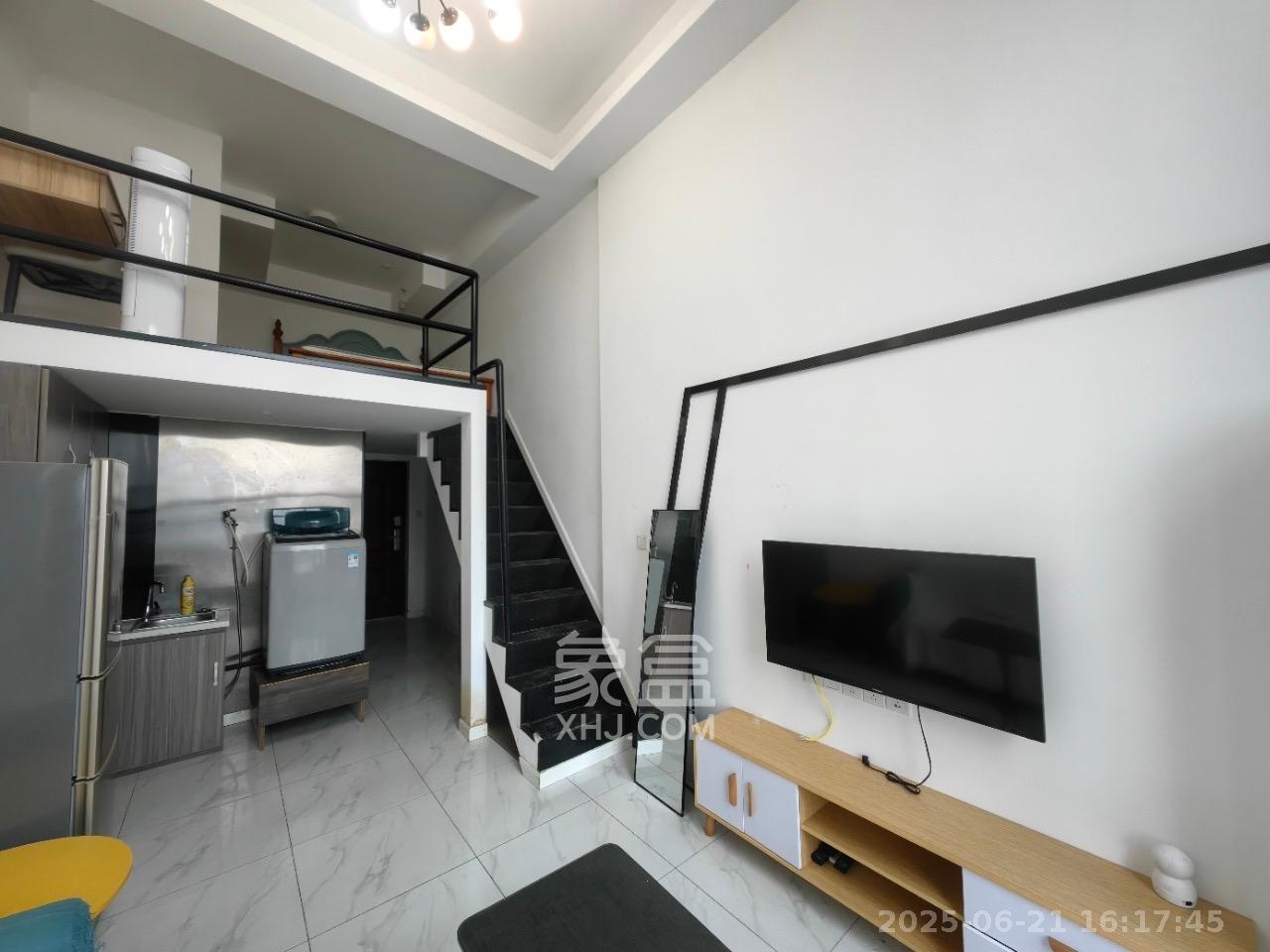 裕天国际商汇中心 1室1厅1卫 1500.0元/月 裕天国际商汇中心 1室1厅1卫 1500.0元/月室内图