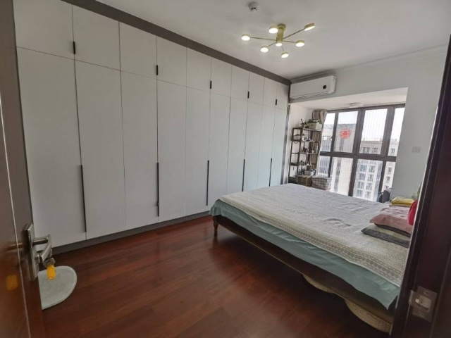 中海锦城  3室2厅2卫   2800.00元/月室内图