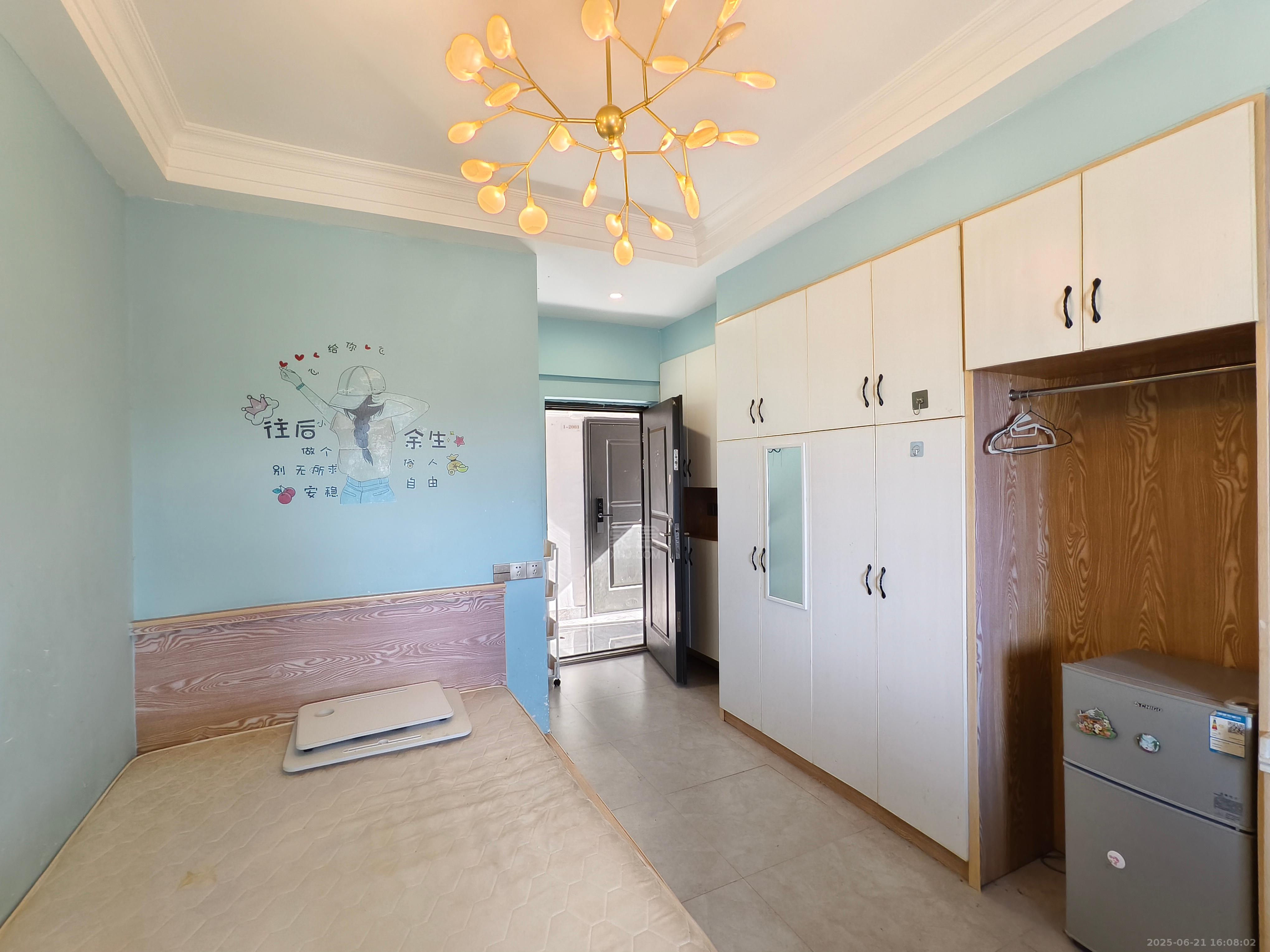 文艺复兴(未来城)  1室1厅1卫    1000.0元/月 文艺复兴(未来城)  1室1厅1卫    1000.0元/月