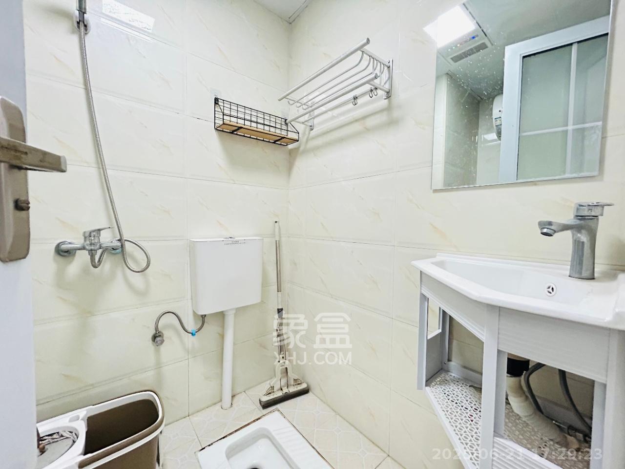 达美美立方  1室1厅1卫    1600.0元/月室内图