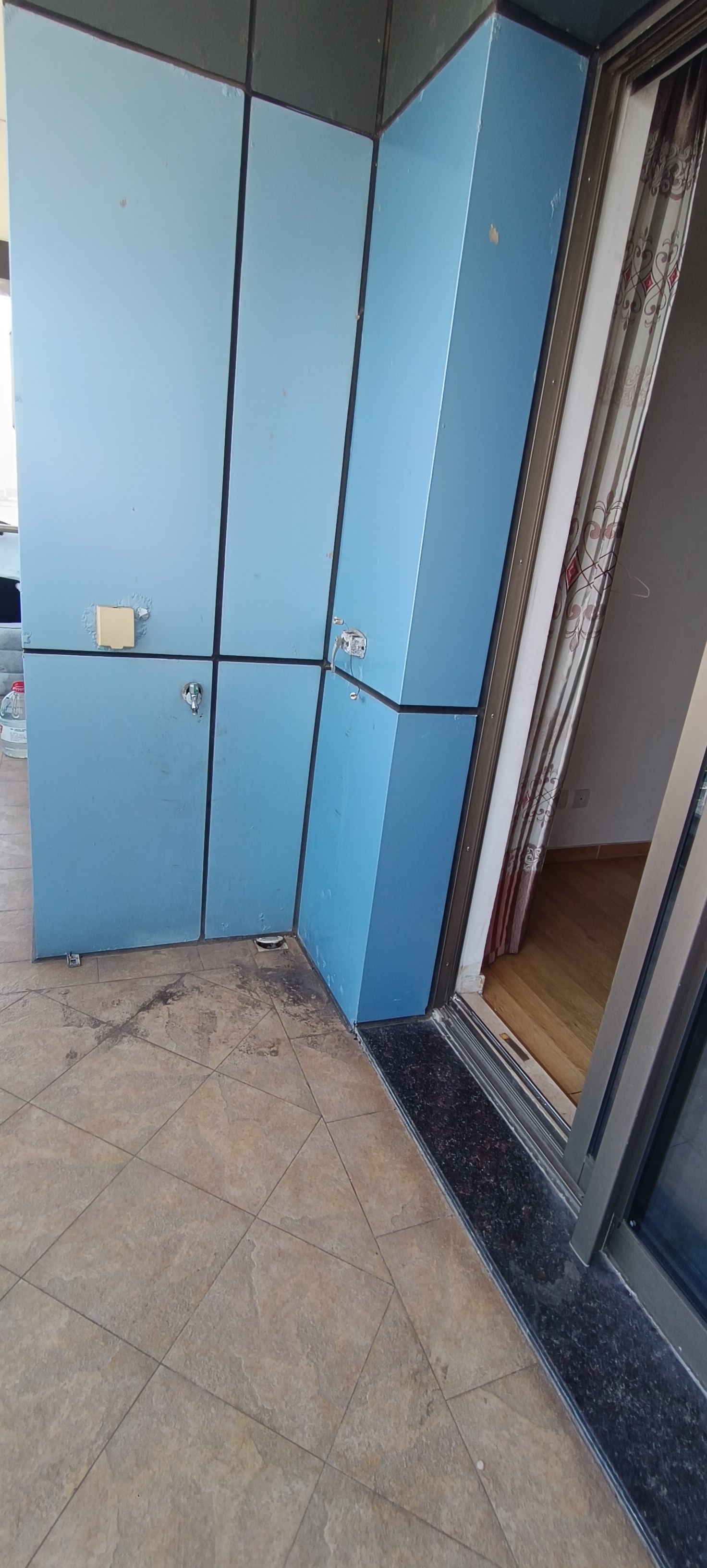 外滩中心  1室1厅1卫    2500.0元/月 外滩中心  1室1厅1卫    2500.0元/月室内图