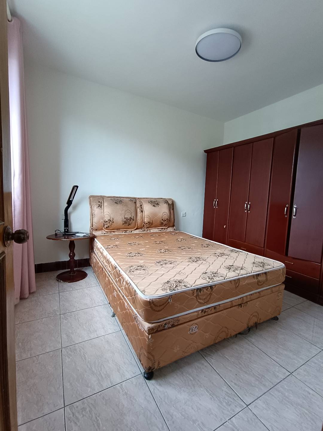 张家界公安局宿舍  3室2厅1卫    1000.0元/月 张家界公安局宿舍  3室2厅1卫    1000.0元/月室内图