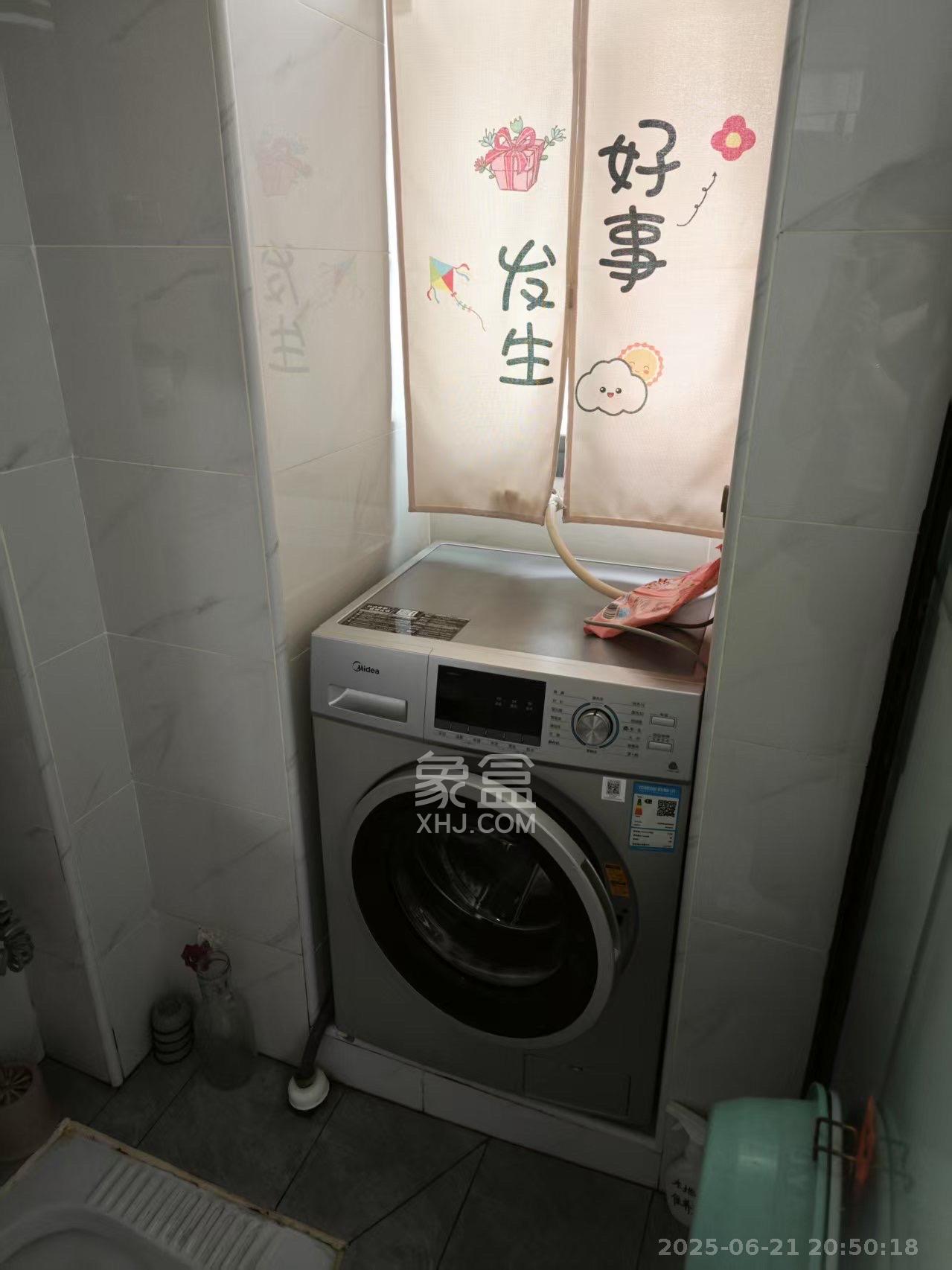 向东南社区  2室1厅1卫   1000.00元/月室内图