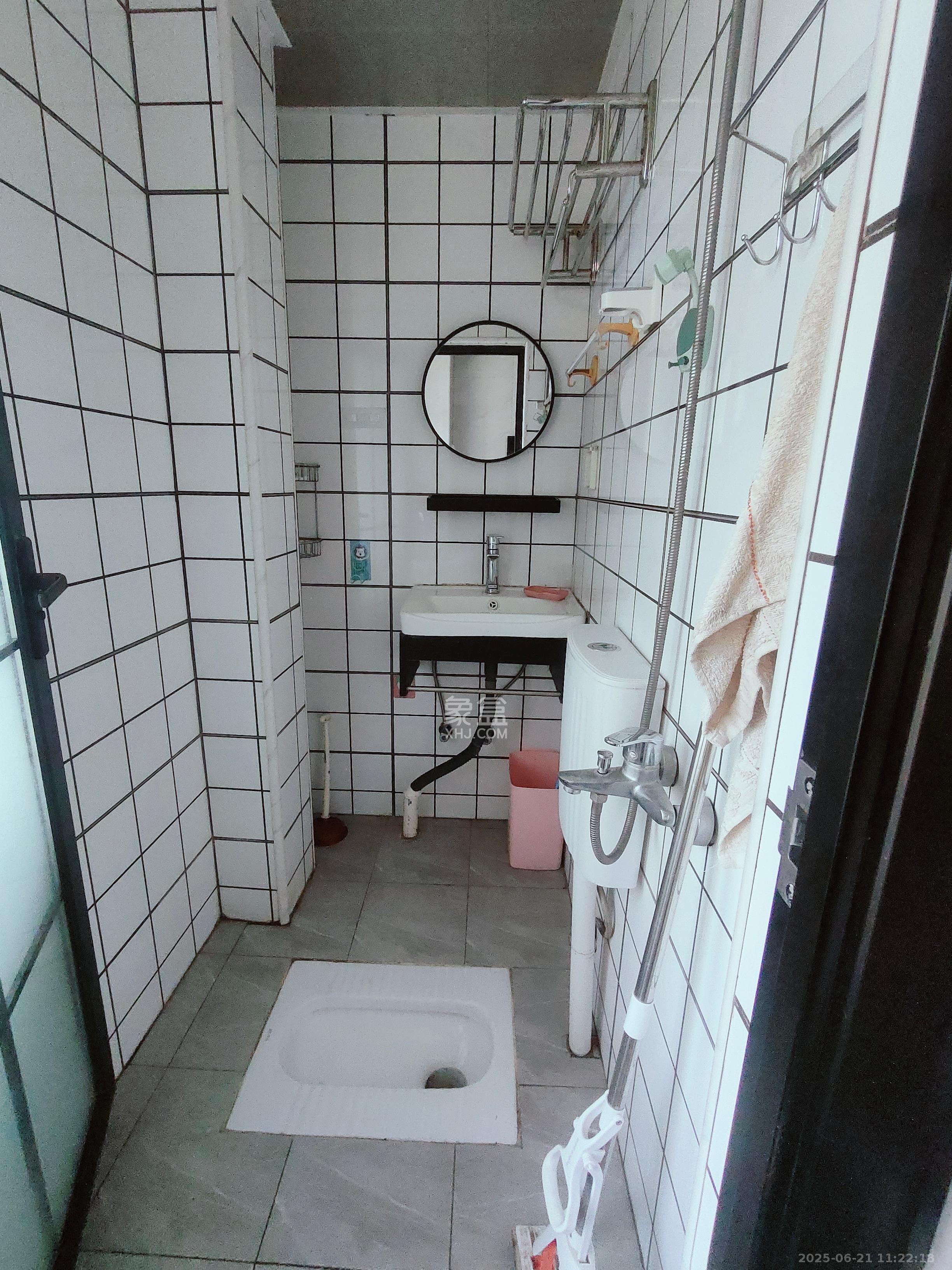 先锋新宇  1室0厅0卫    1400.0元/月