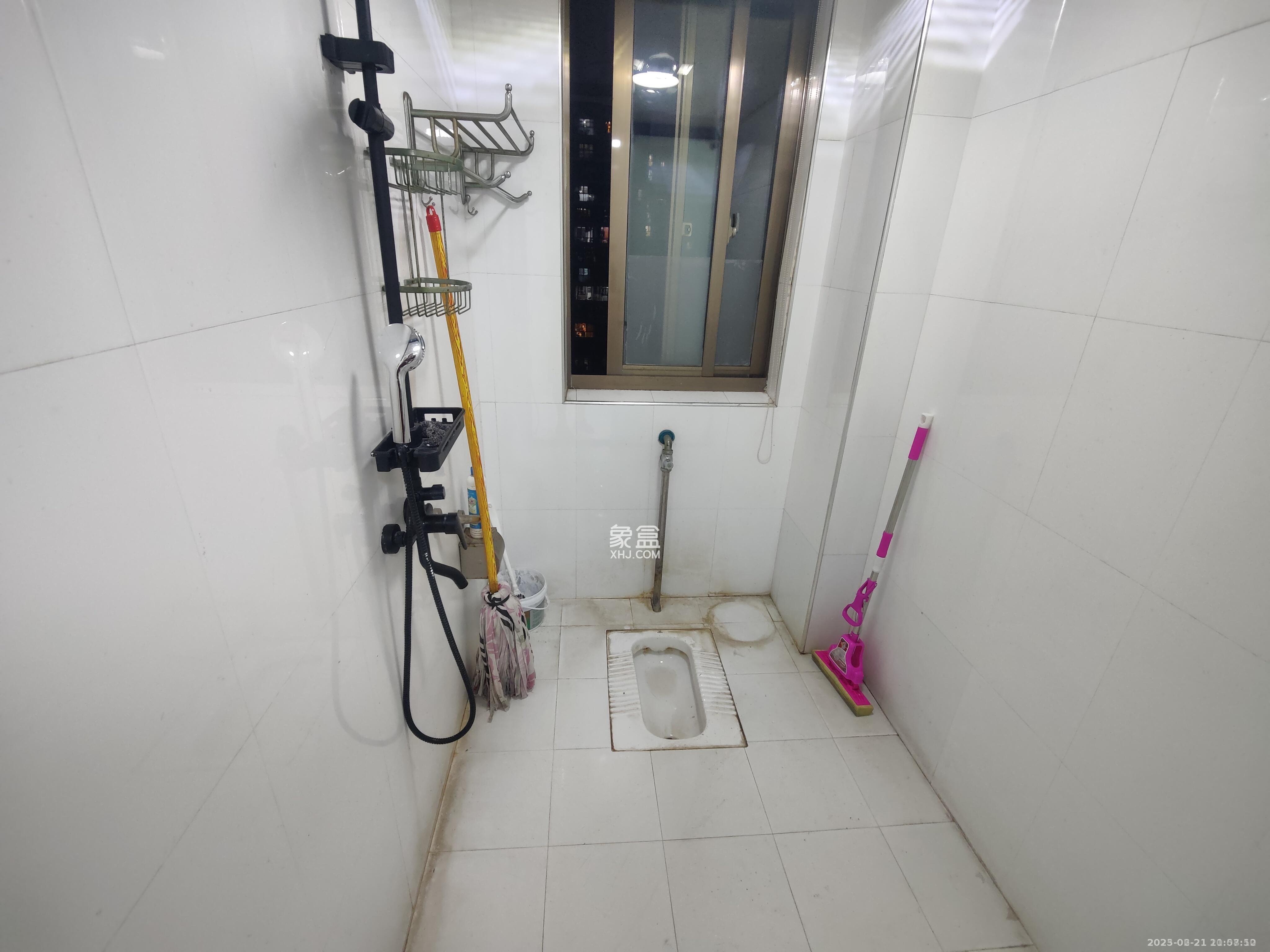 西岸润泽府  4室2厅2卫   3400.00元/月室内图