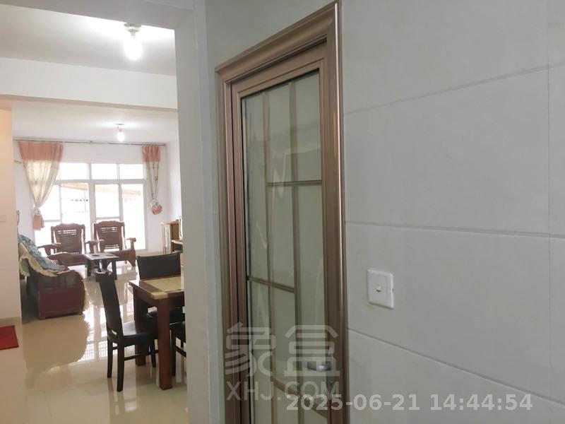 东环新城  1室2厅1卫   1200.00元/月室内图