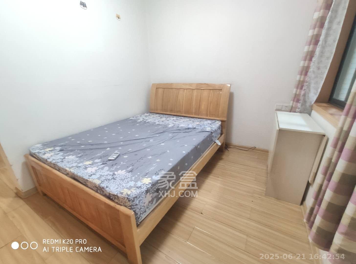 满庭芳小区  1室1厅1卫   1500.00元/月室内图