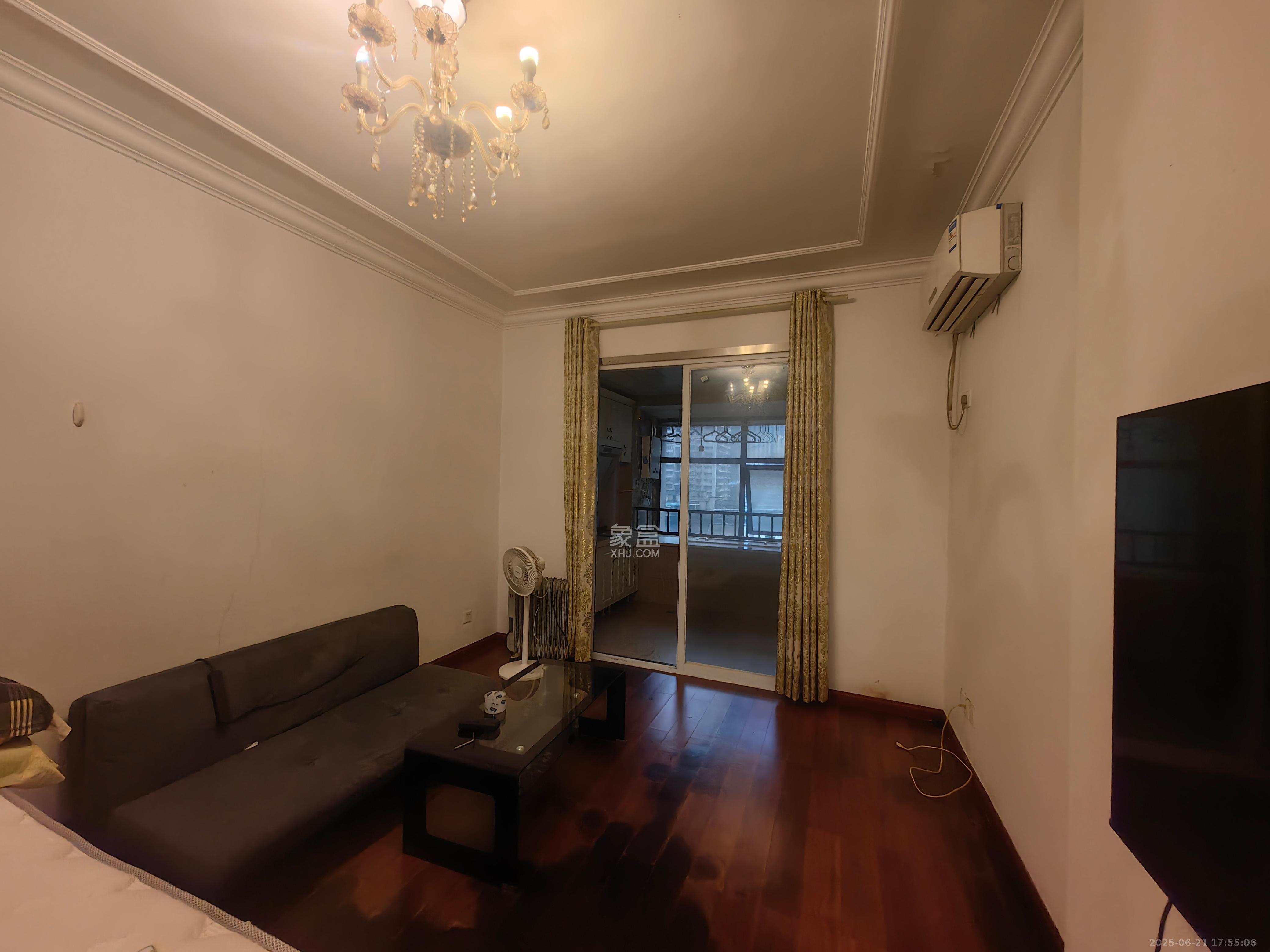 蓝湾国际广场 1室1厅1卫 1500.0元/月 蓝湾国际广场 1室1厅1卫 1500.0元/月室内图