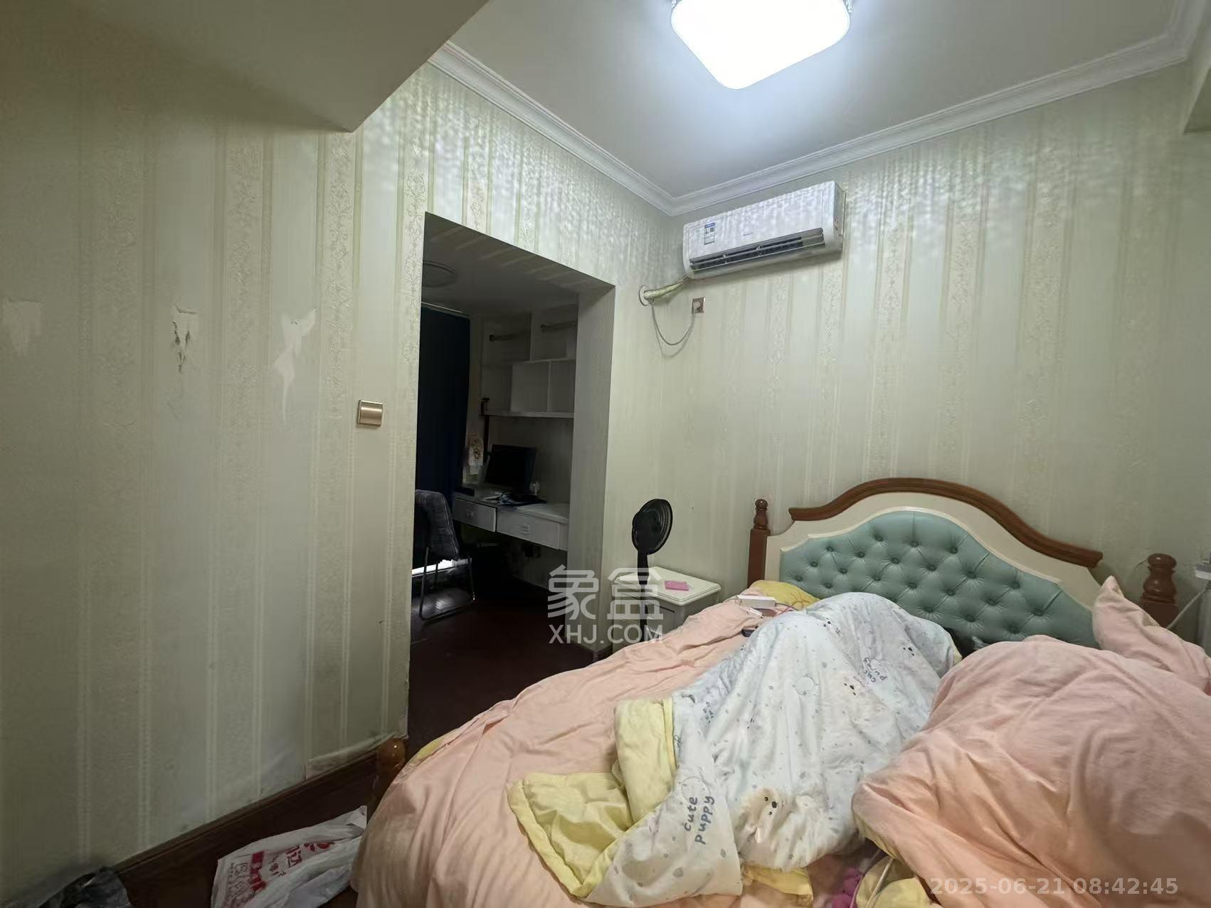 泊爱蓝湾  2室1厅1卫   2100.00元/月室内图