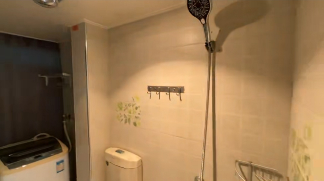 龙泰上品 1室1厅1卫 700.0元/月 龙泰上品 1室1厅1卫 700.0元/月室内图