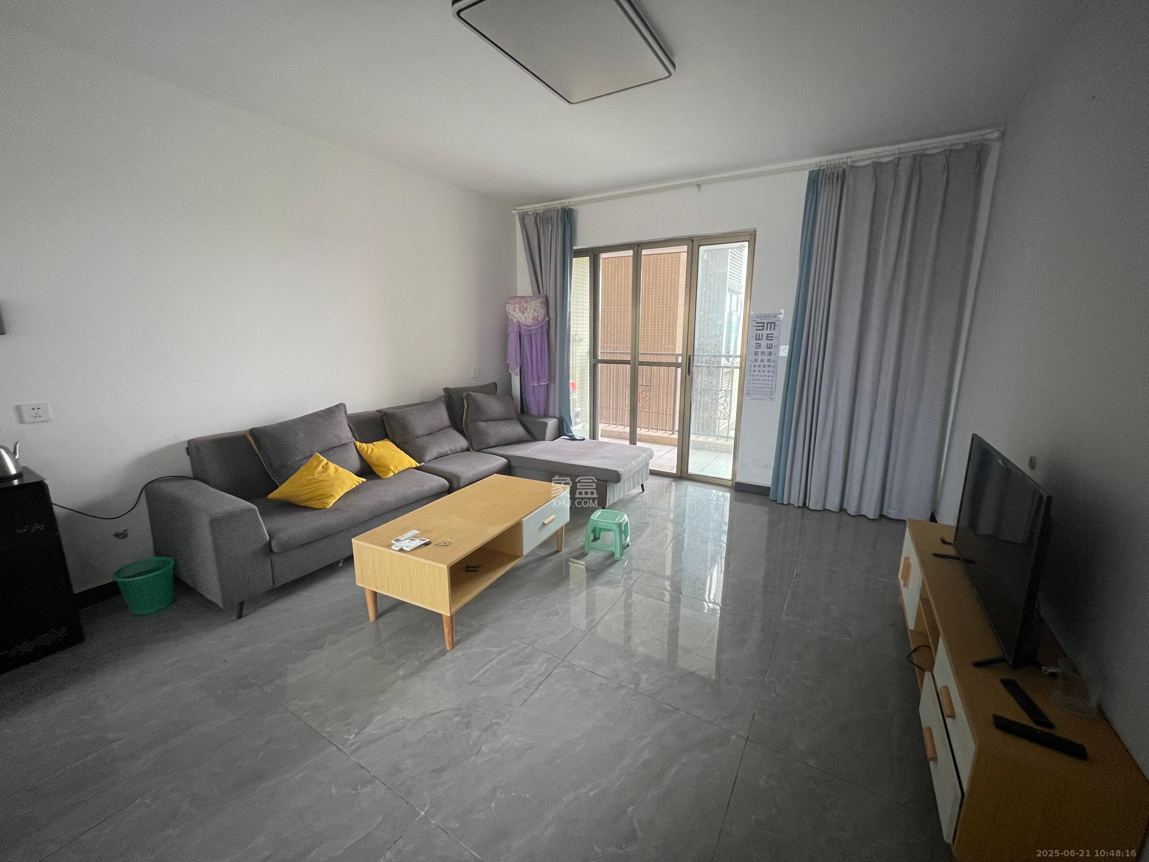 江山帝景雅典  4室2厅2卫    2700.0元/月 江山帝景雅典  4室2厅2卫    2700.0元/月