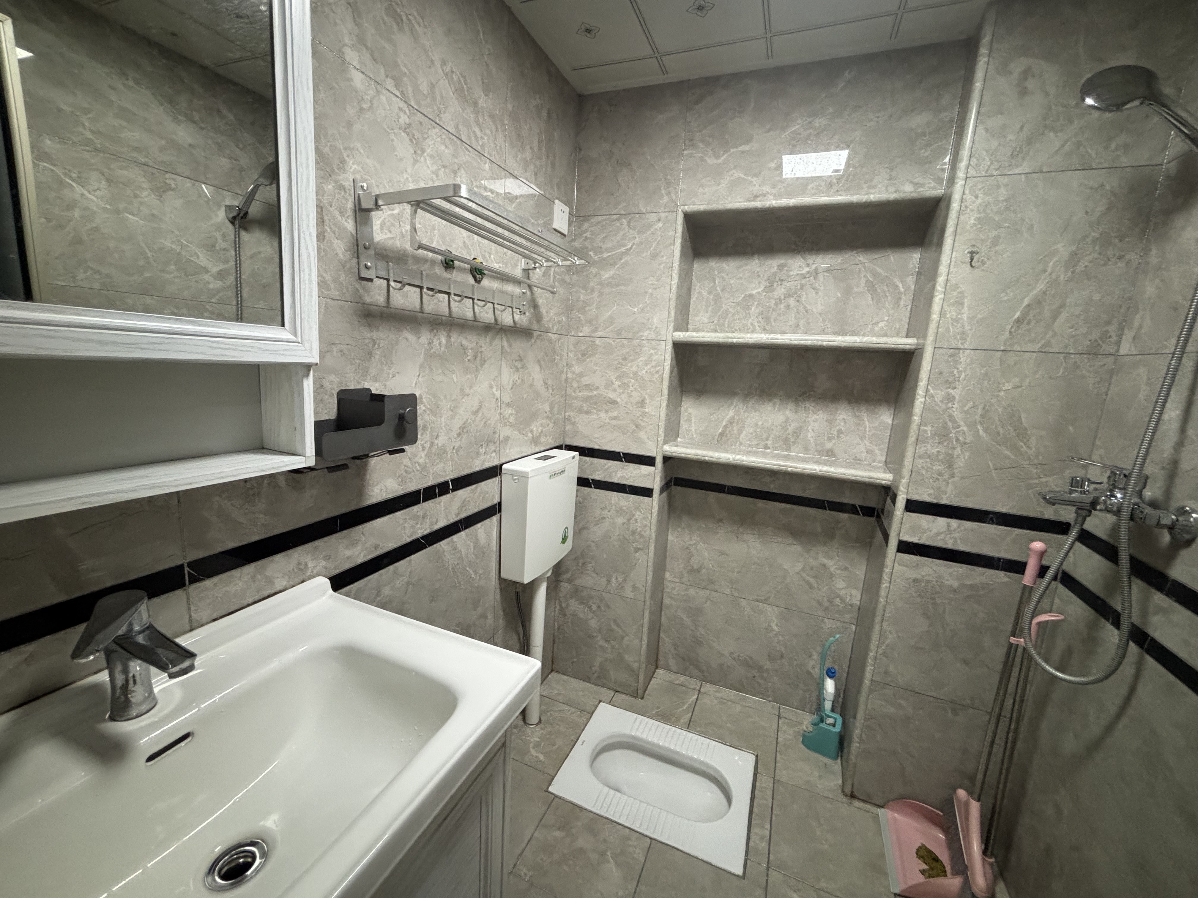 百弘学府城 2室1厅1卫 1200.0元/月 百弘学府城 2室1厅1卫 1200.0元/月室内图