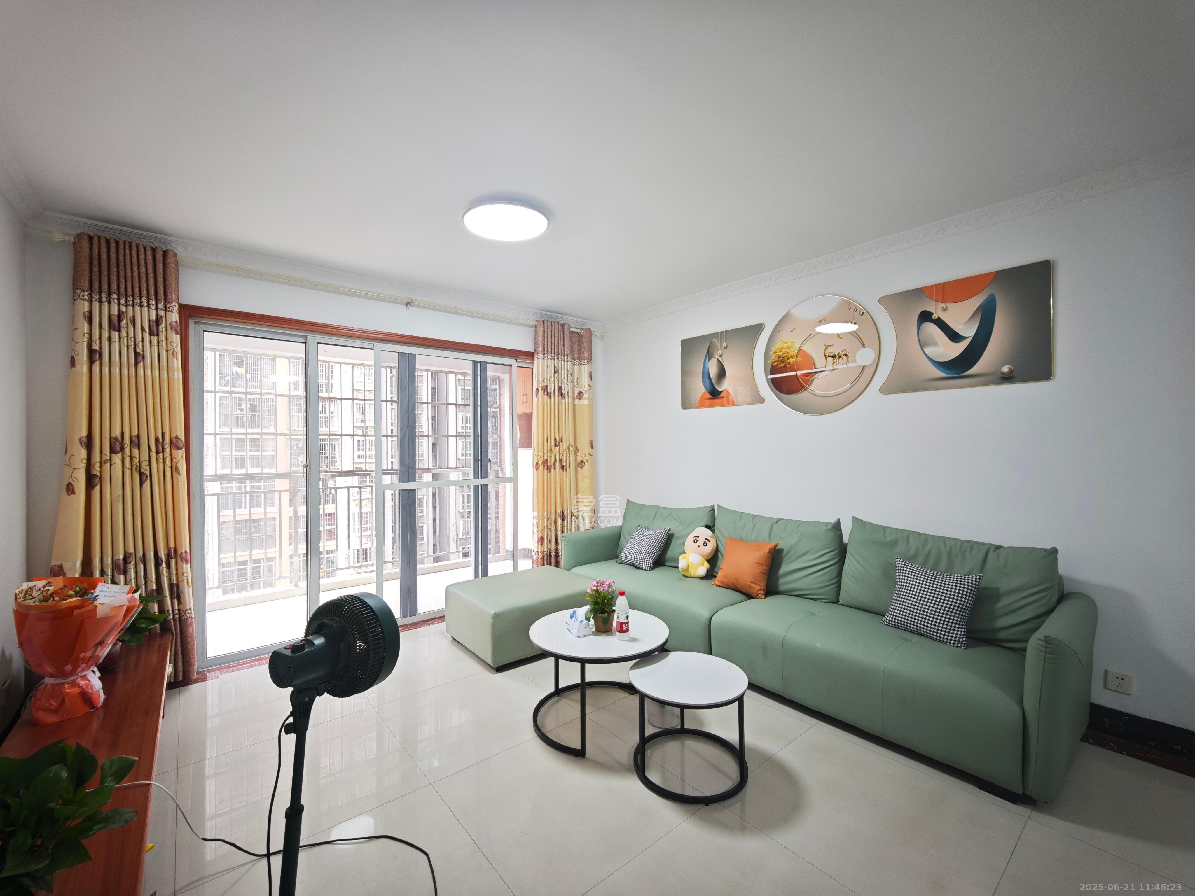 骑龙安置小区 4室2厅1卫 2500.0元/月 骑龙安置小区 4室2厅1卫 2500.0元/月室内图