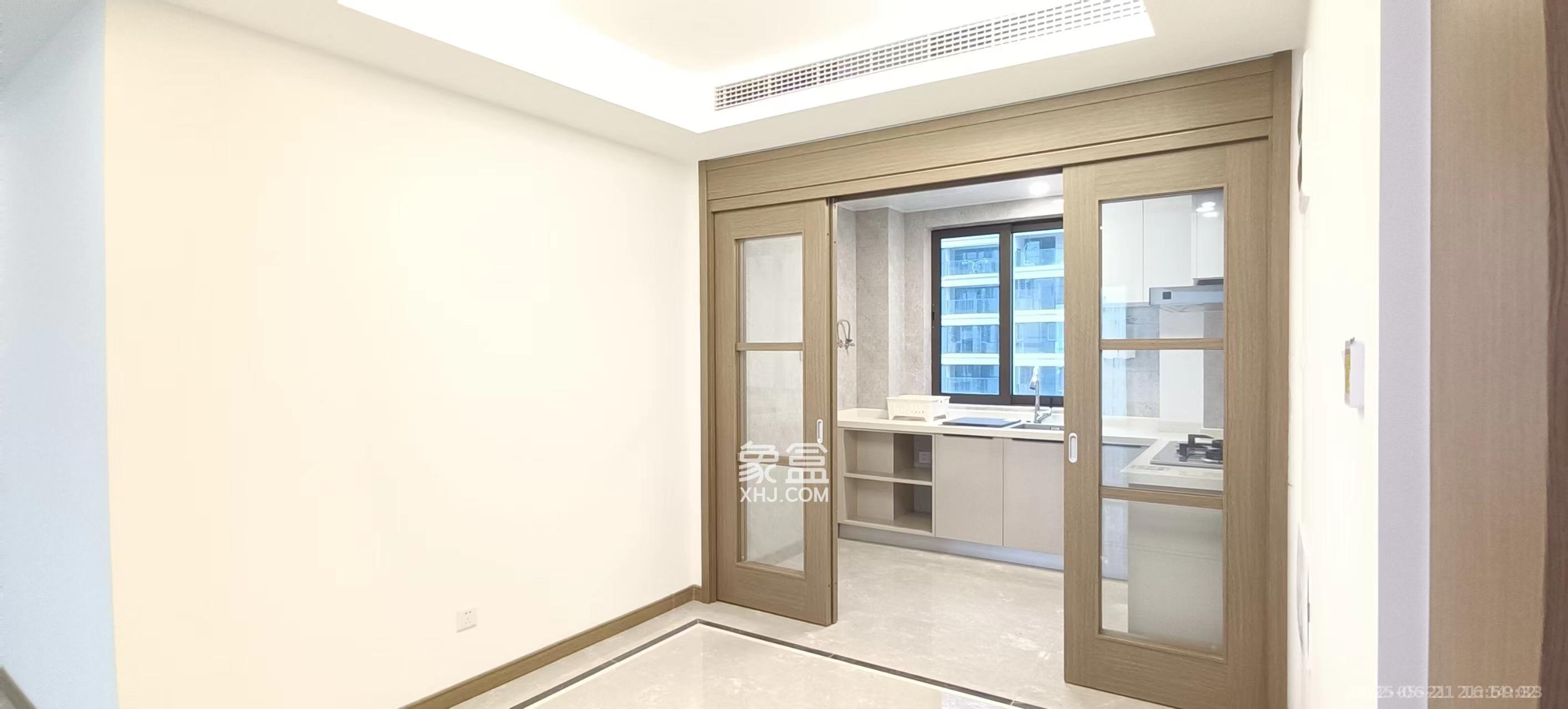 龙湖铂金中心(龙湖春江郦城) 3室1厅1卫 3500.0元/月 龙湖铂金中心(龙湖春江郦城) 3室1厅1卫 3500.0元/月室内图