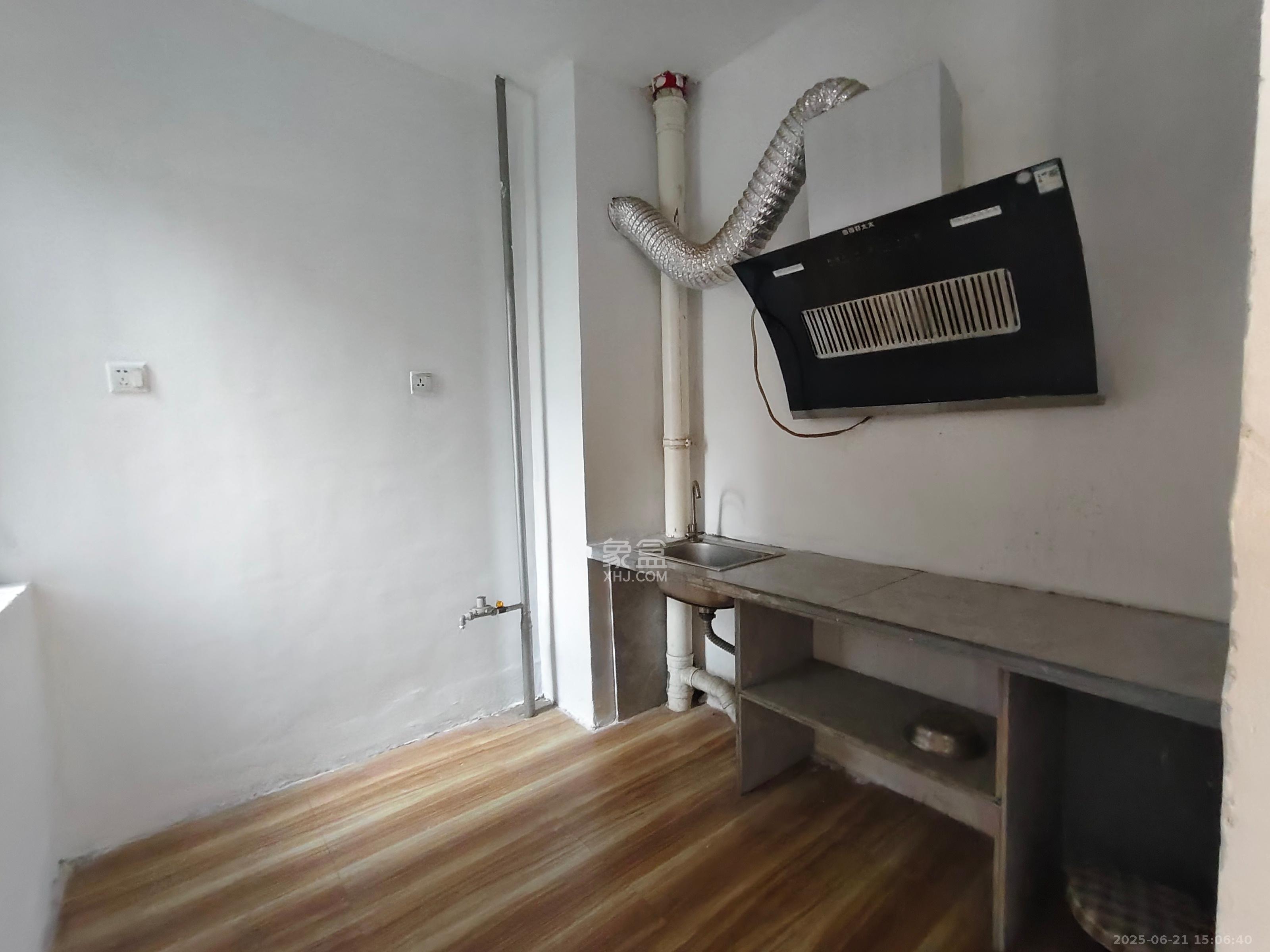 骑龙大街(骑龙苑) 2室1厅1卫 1600.0元/月 骑龙大街(骑龙苑) 2室1厅1卫 1600.0元/月室内图