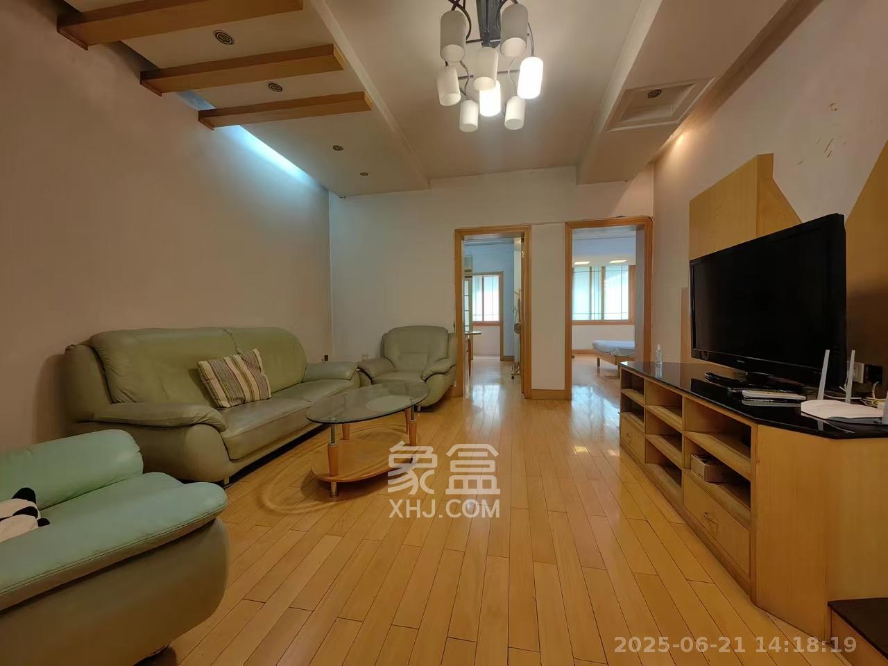 省水院宿舍  3室2厅1卫    3500.0元/月